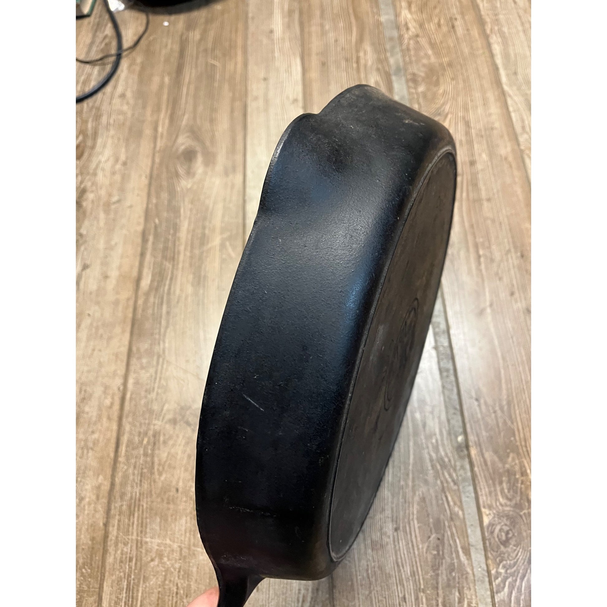 Griswold Cast Iron #14 718A Large Block Logo Skillet With Heat Ring