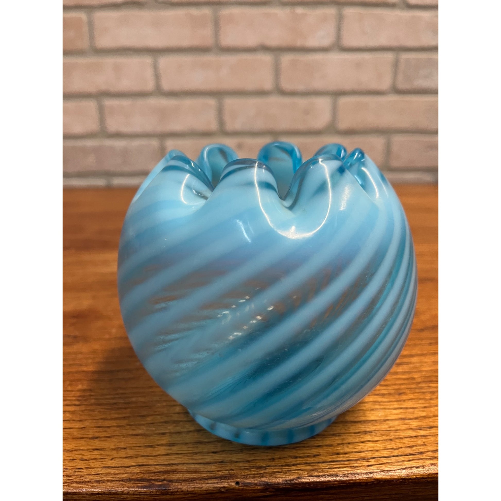 Rare Vintage Fenton Blue Opalescent Spiral Optic Rose Bowl Vase 5"