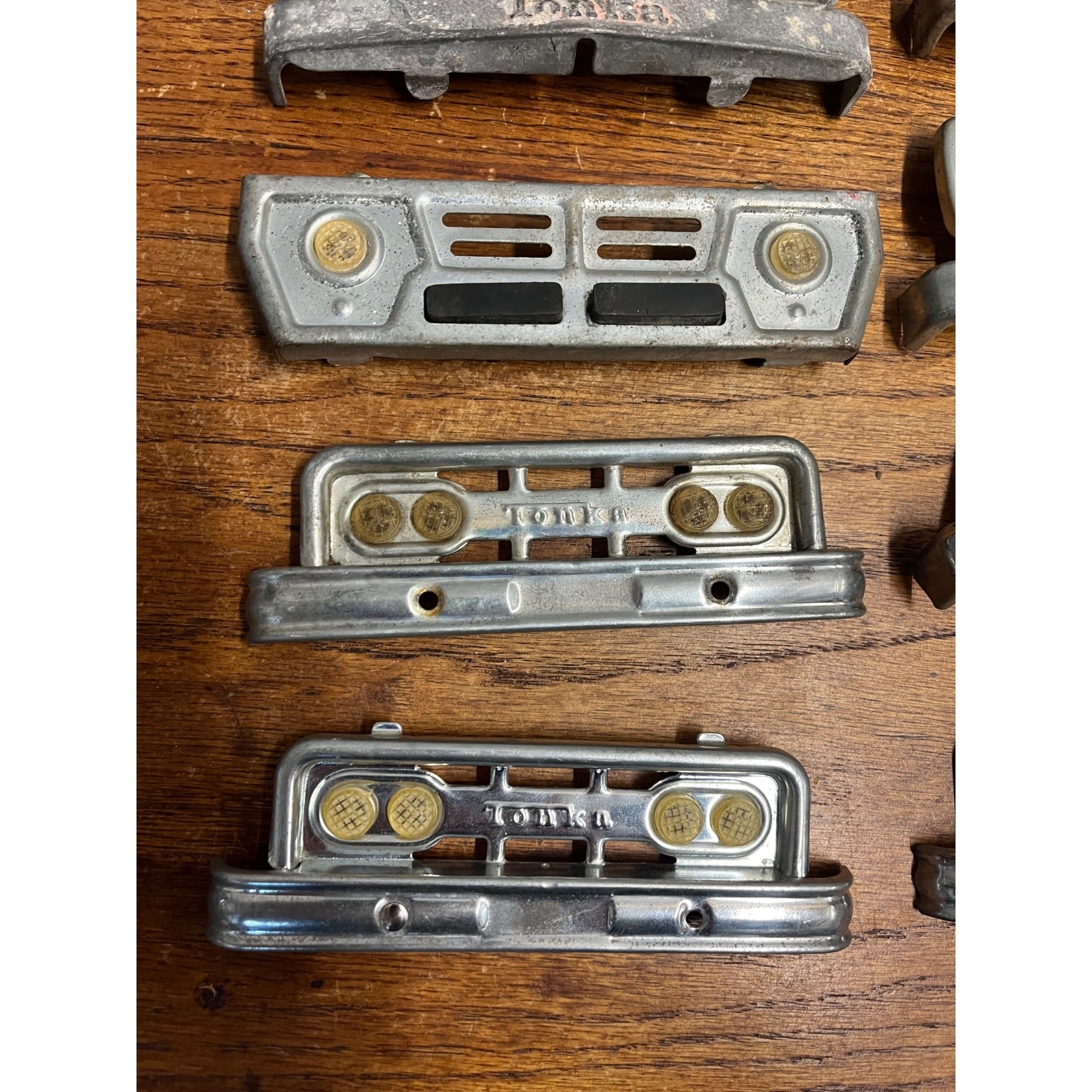 Vintage Original Tonka Front Grille Parts Headlights Truck Toys ++