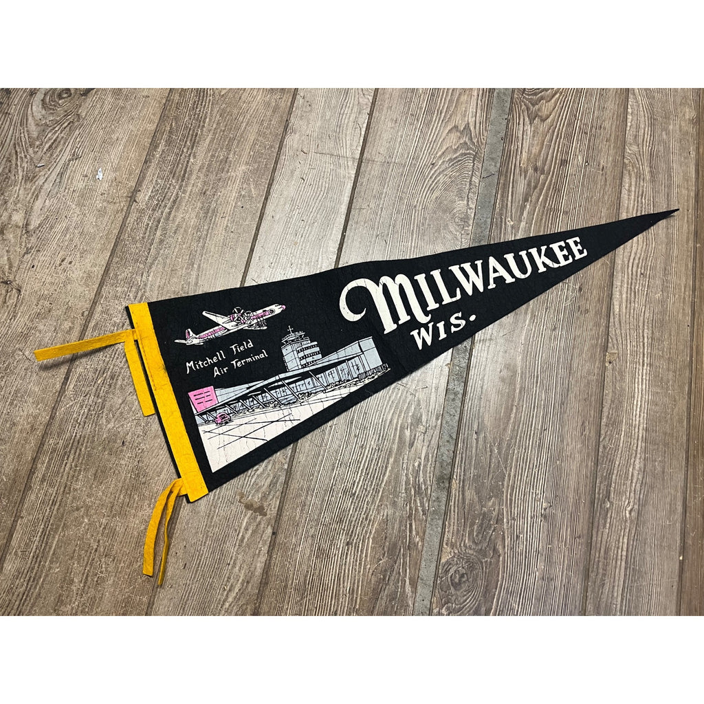 Vintage Milwaukee Wisconsin Mitchell Field Air Terminal Airport Souvenir Pennant