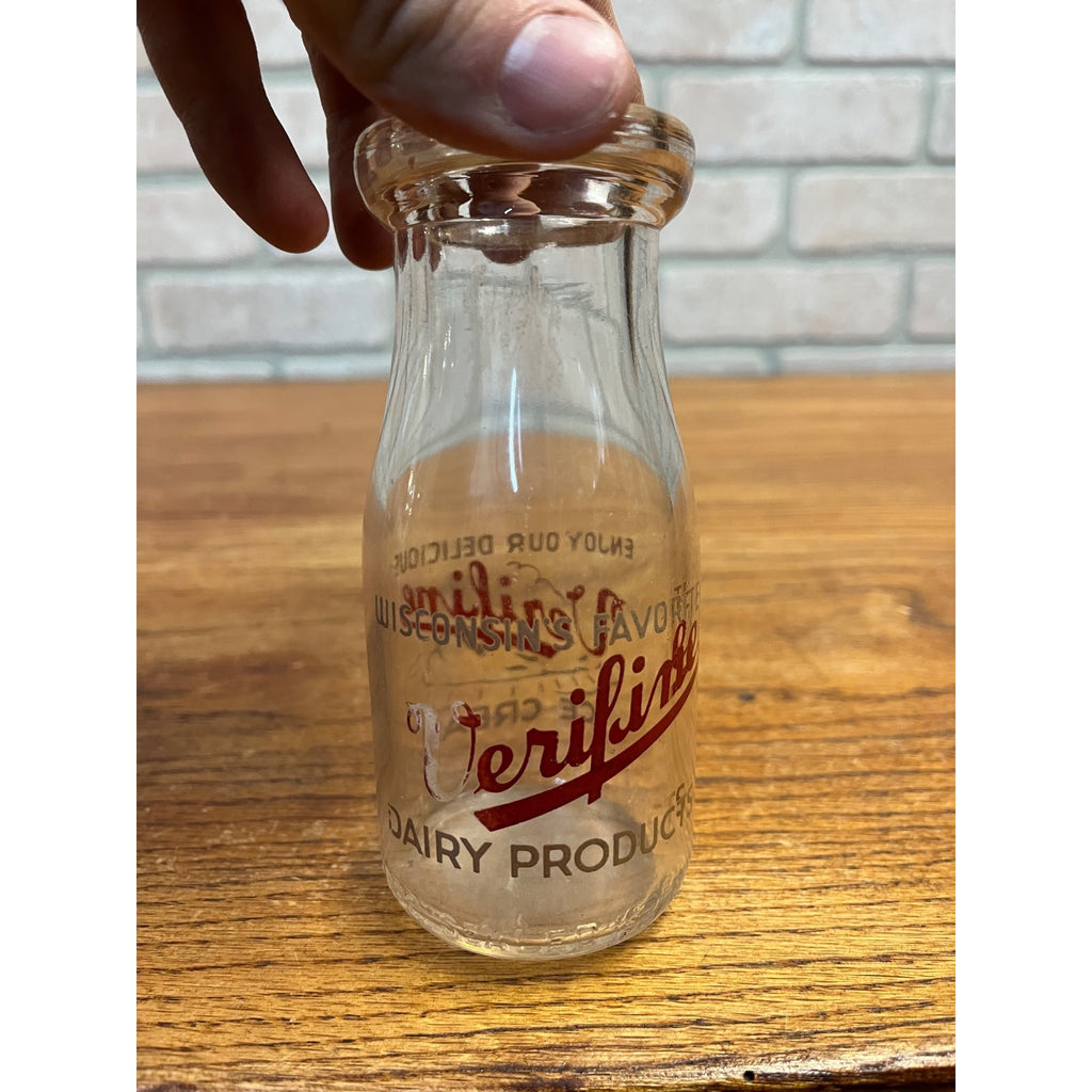 Vintage 1940s Verifine Dairy Ice Cream One Pint Glass Milk Bottle Wisconsin