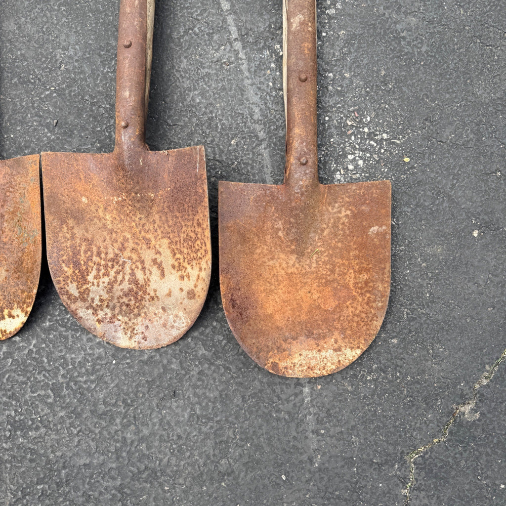 Antique Lot of 5 Telephone Pole Trench Excavating Shovel Heads Leach Oshkosh