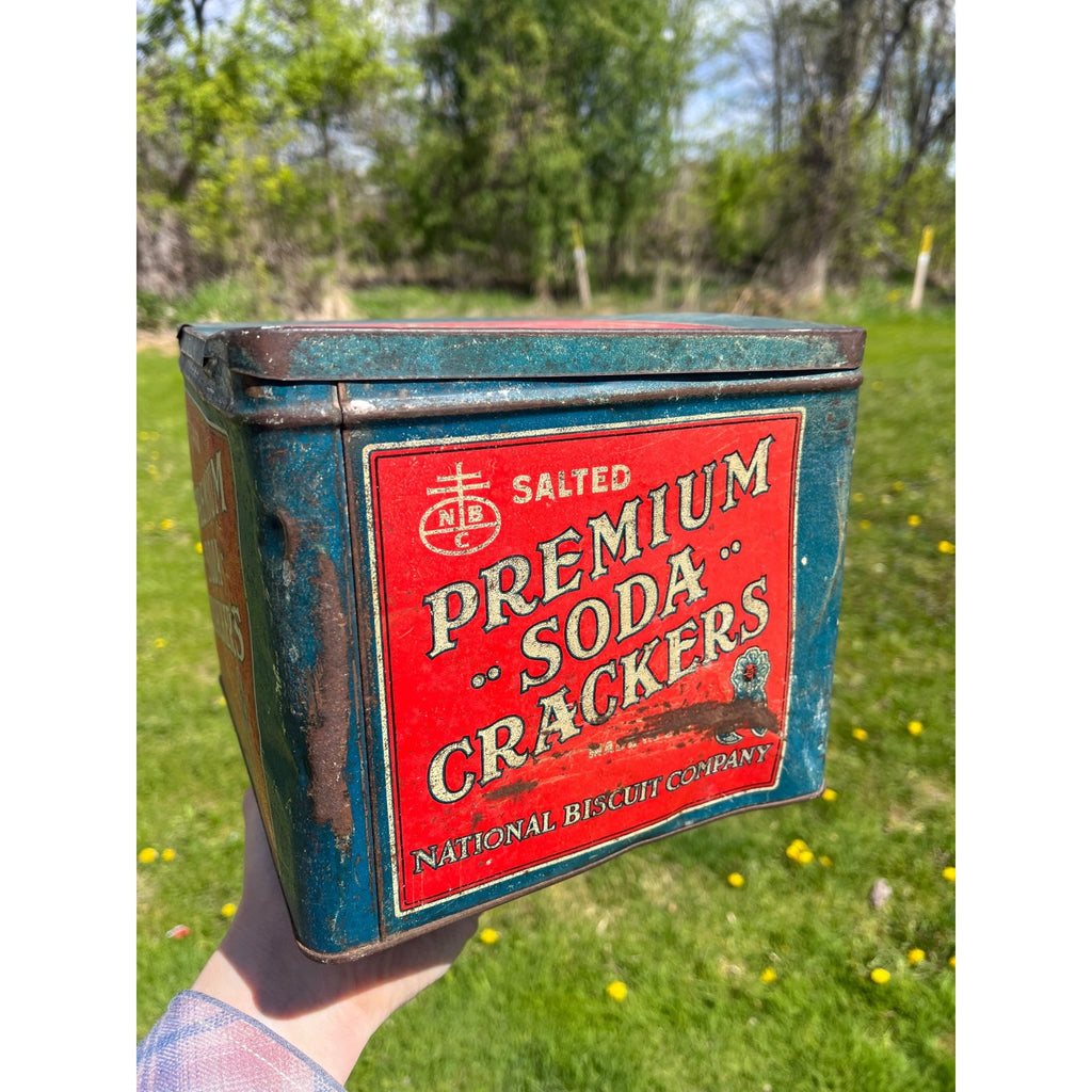 1920s Americana Premium Soda Crackers Advertising Tin National Biscuit Co USA NABISCO