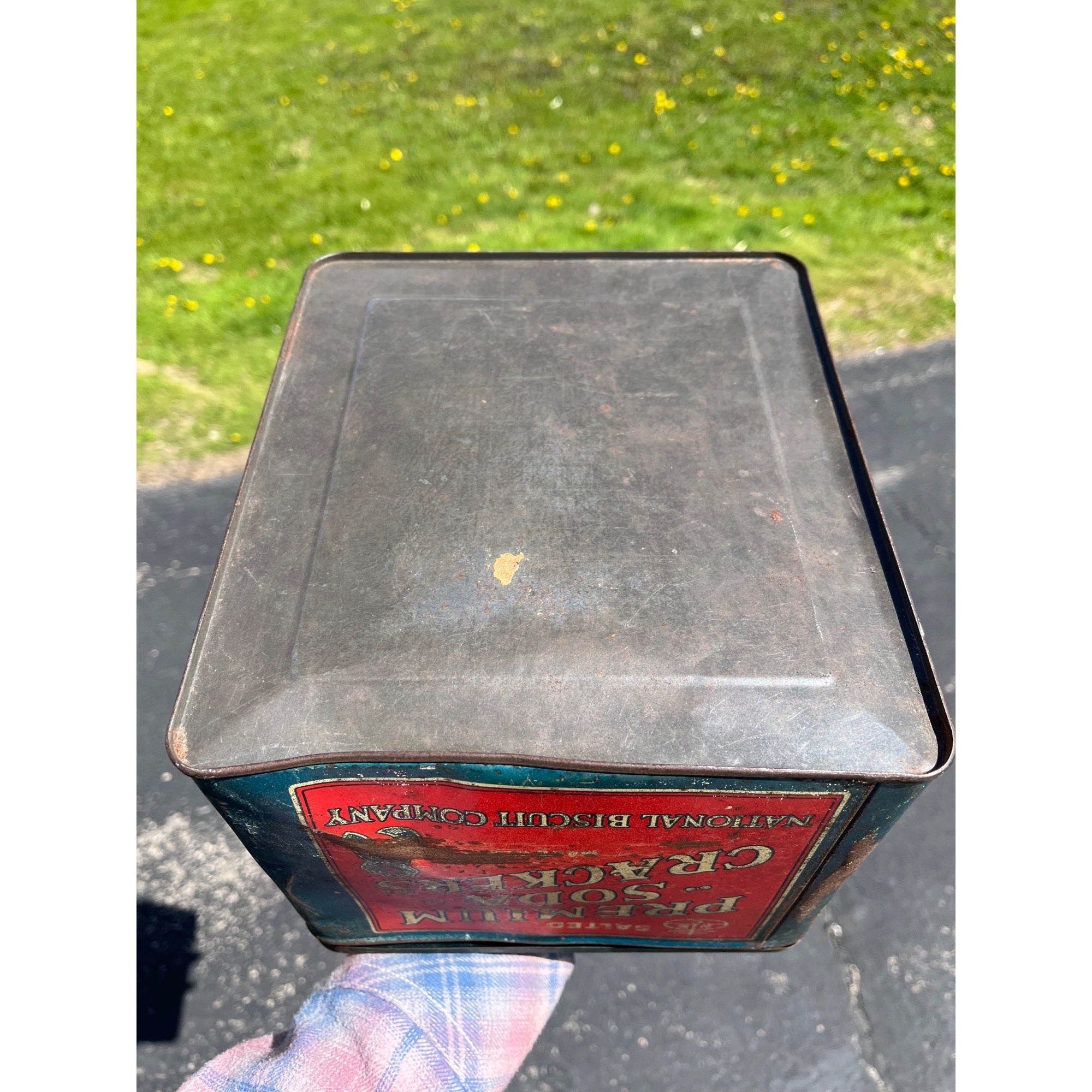 1920s Americana Premium Soda Crackers Advertising Tin National Biscuit Co USA NABISCO