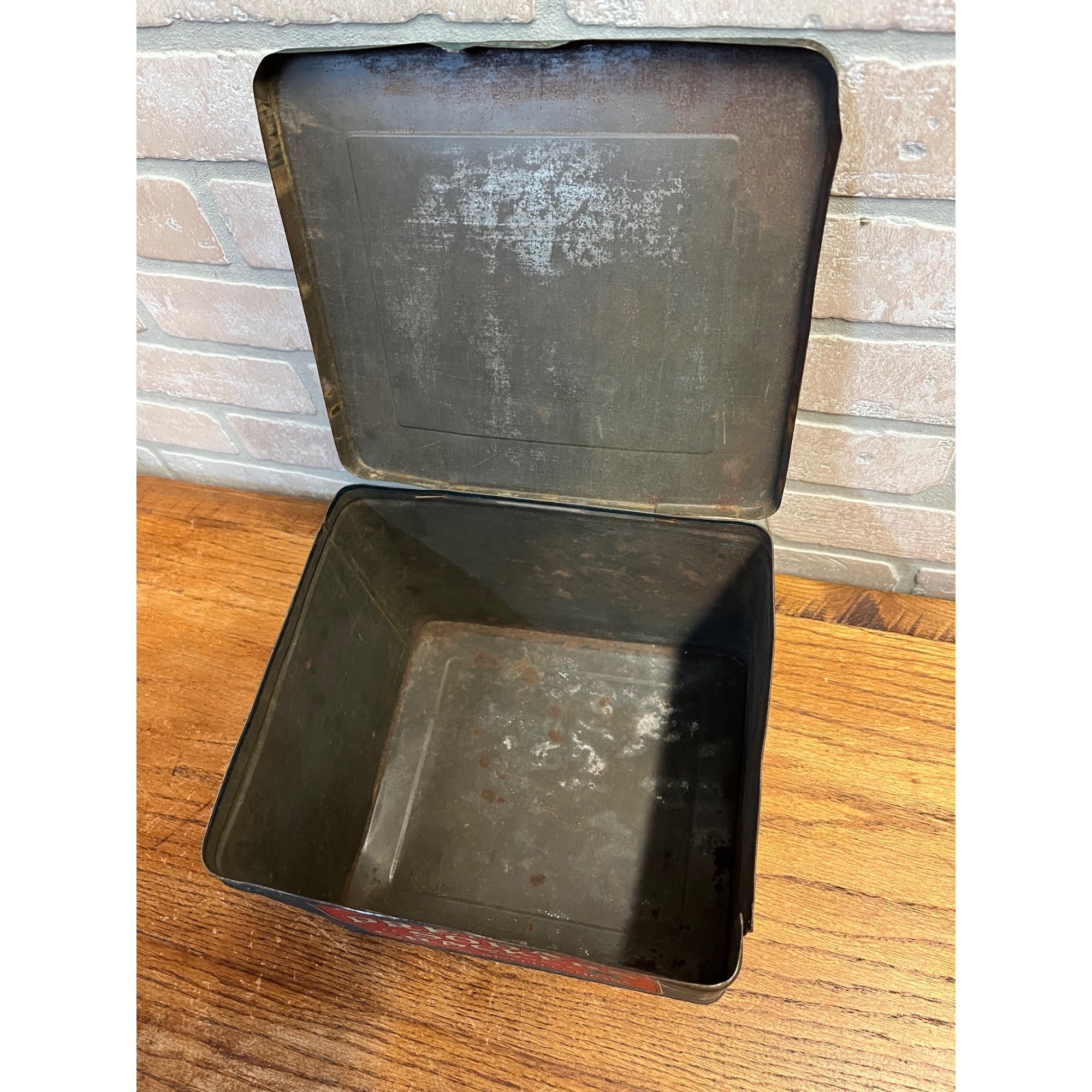 1920s Americana Premium Soda Crackers Advertising Tin National Biscuit Co USA NABISCO
