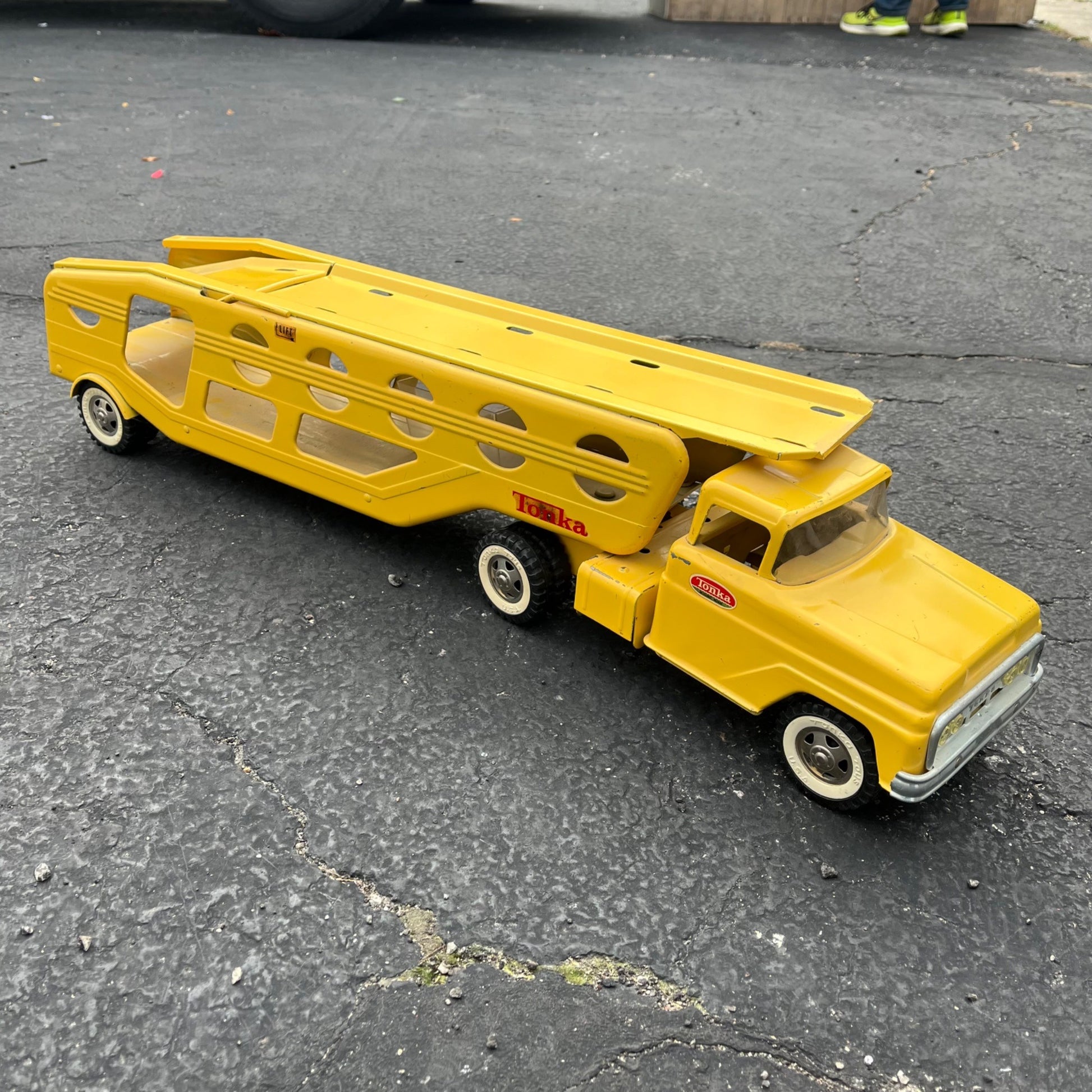 Vintage 1960s Tonka Car Hauler Semi Truck Yellow Pressed Steel Toy