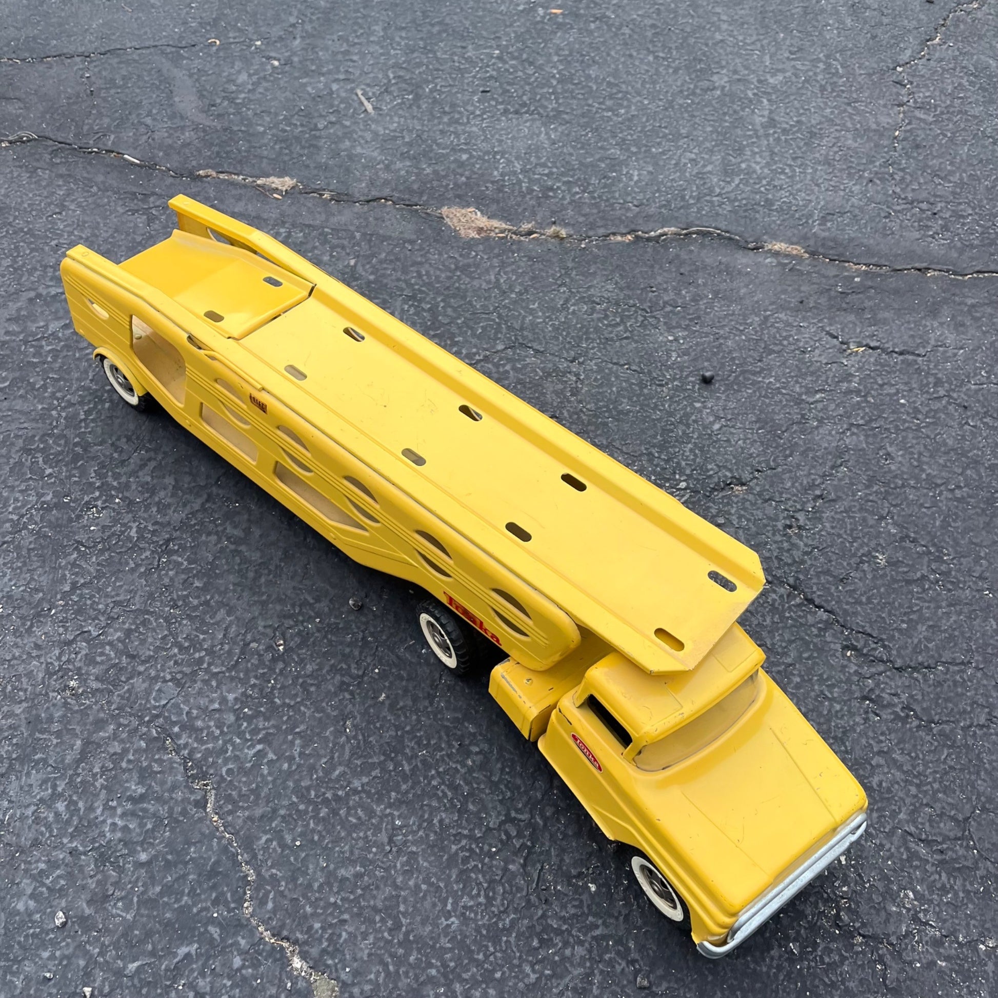 Vintage 1960s Tonka Car Hauler Semi Truck Yellow Pressed Steel Toy