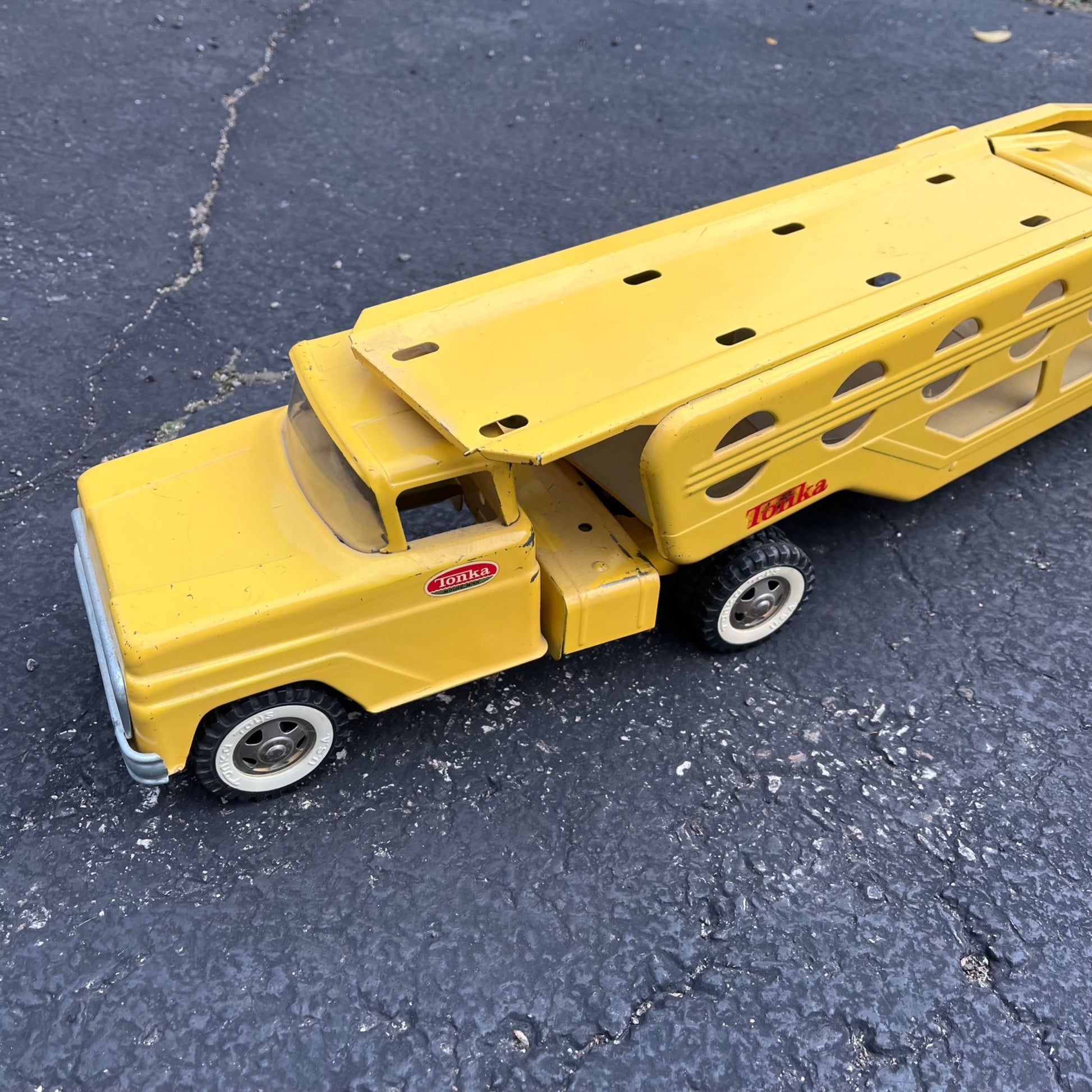 Vintage 1960s Tonka Car Hauler Semi Truck Yellow Pressed Steel Toy
