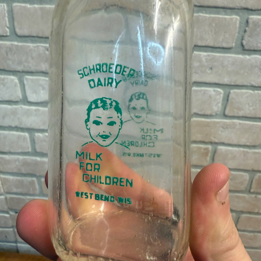Vintage Schroeder Dairy West Bend Wis Half Pint Bottle WI Wisconsin