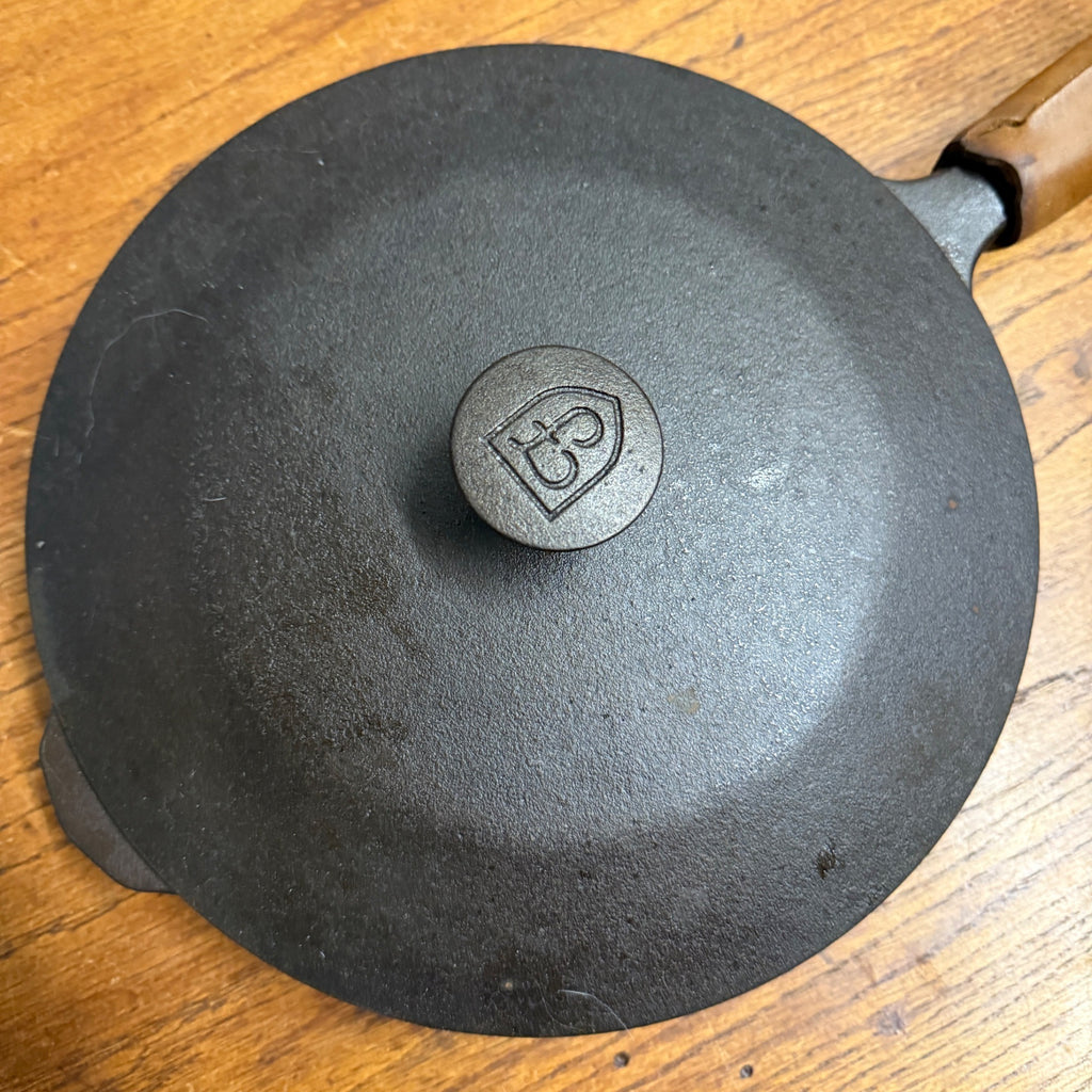 Field Company Cast Iron Skillet No. 8 With Leather Handle Cover