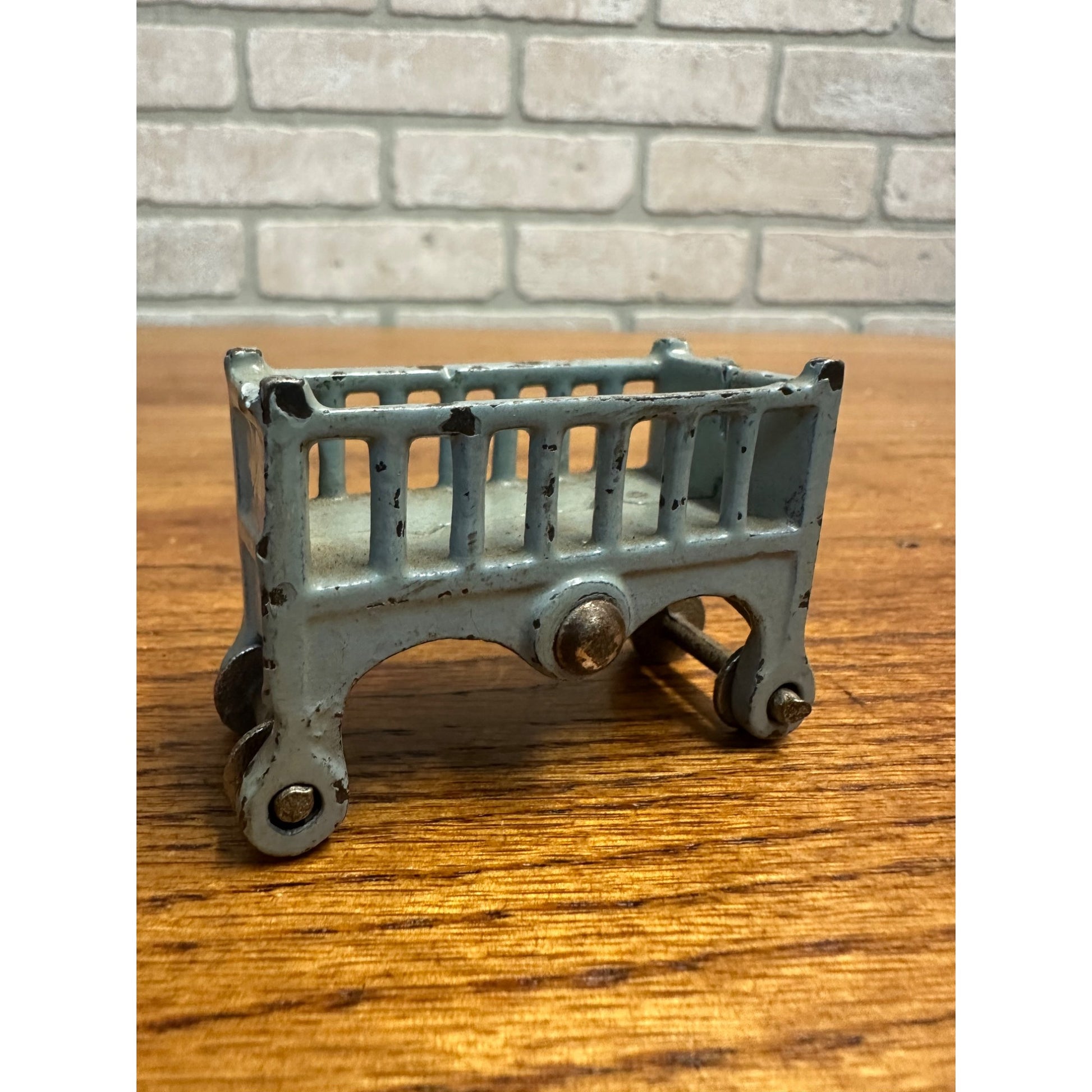 Antique Kilgore Arcade Cast Iron Baby Crib Bed Doll Dollhouse Miniature