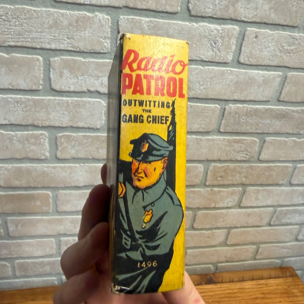 Big Little Book #1496 Radio Patrol Outwitting the Gang Chief  -  Fine Condition