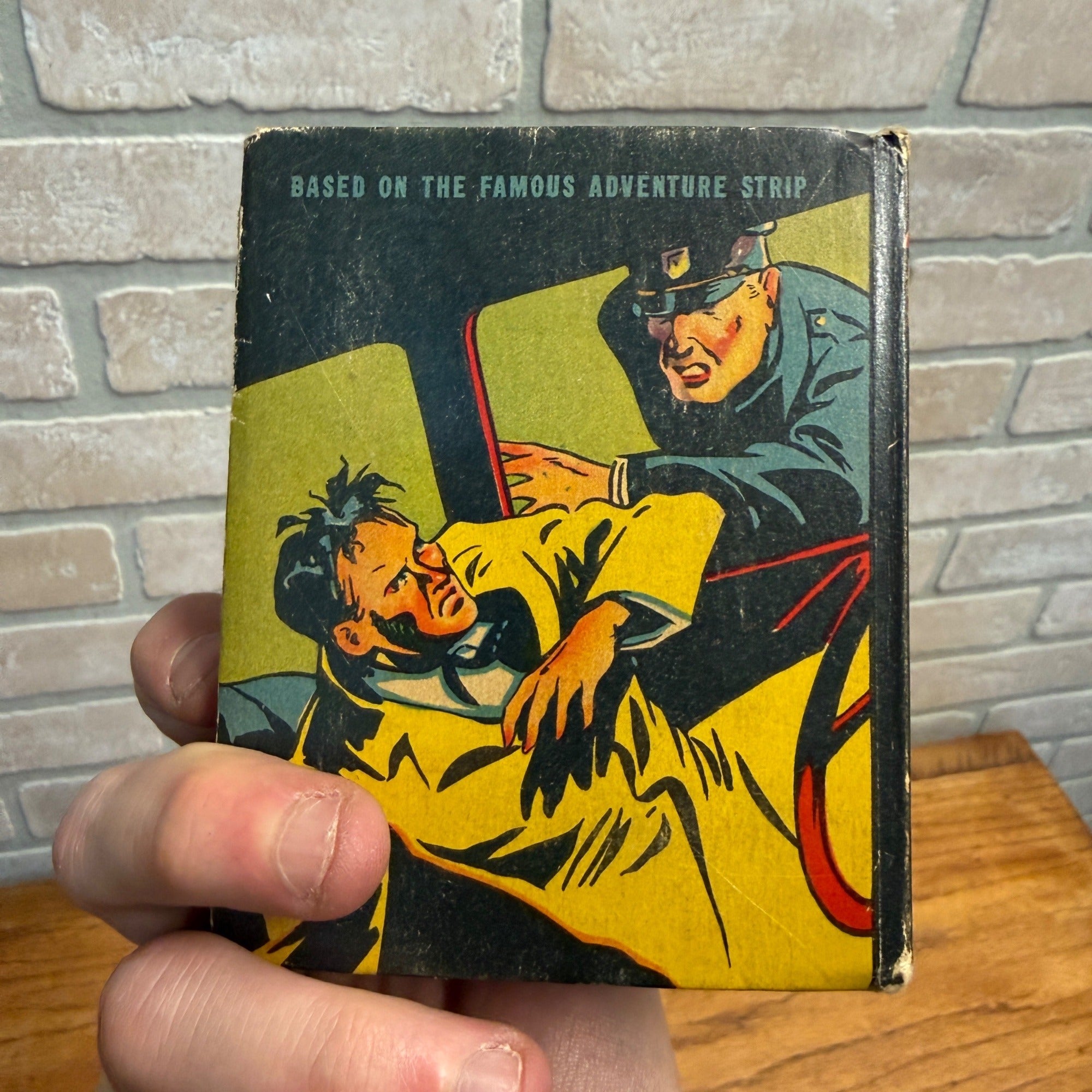 Big Little Book #1496 Radio Patrol Outwitting the Gang Chief  -  Fine Condition