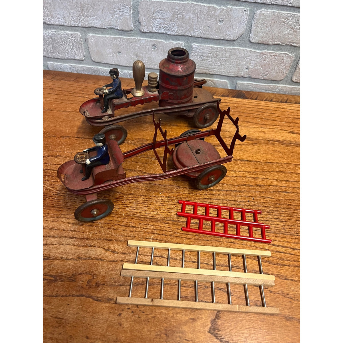 Vintage 1920s Kingsbury Steam Engine Fire Pumper & Ladder Truck Pressed Steel