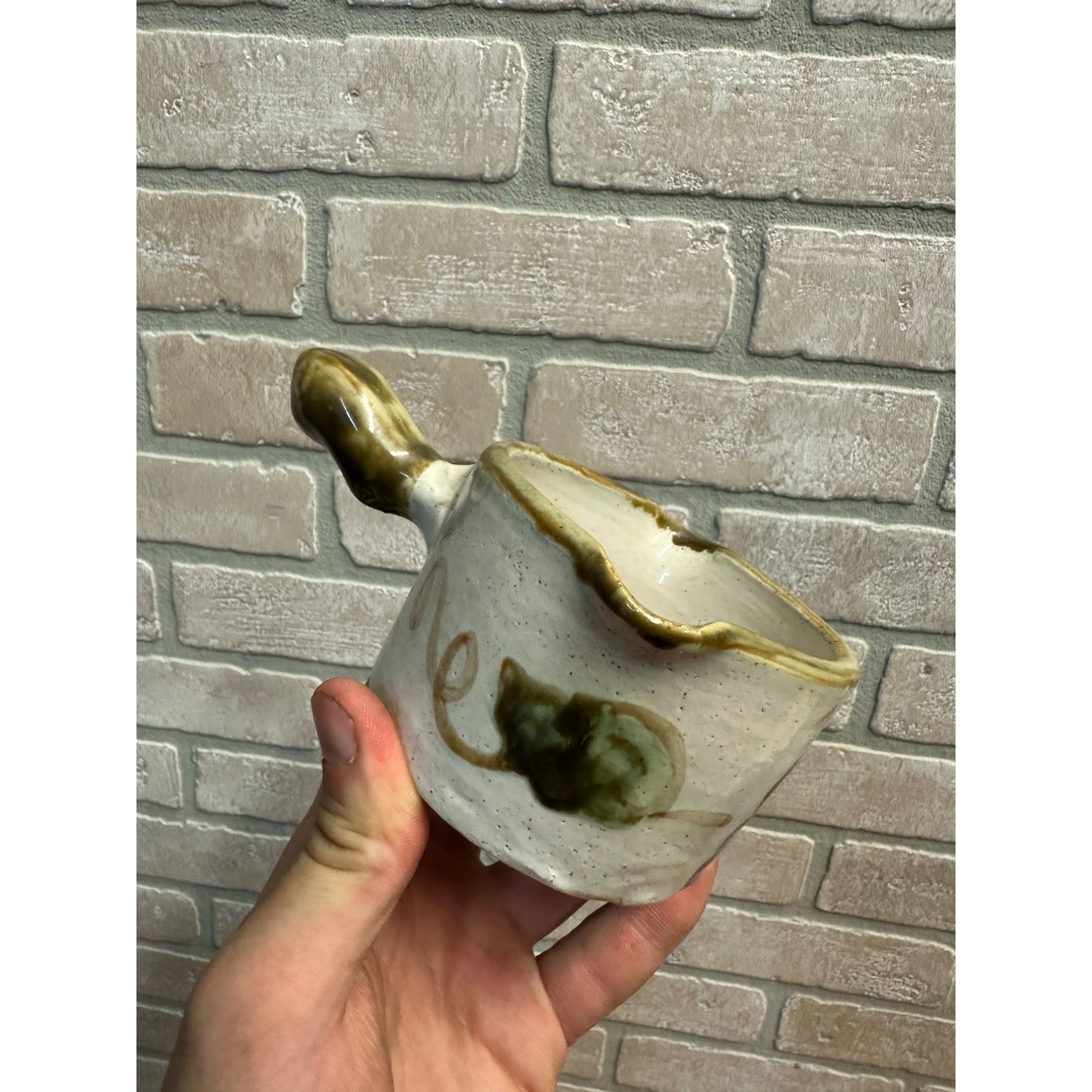 John B. Taylor Louisville Pottery Harvest Pear Double Spout Pipkin Sauce Pot 2"