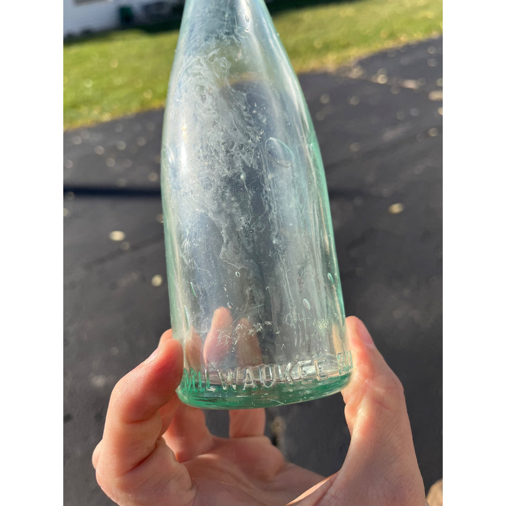Vintage Pre-Pro Cream City Brewing Co. Clear Soda Beer Bottle Milwaukee Wis