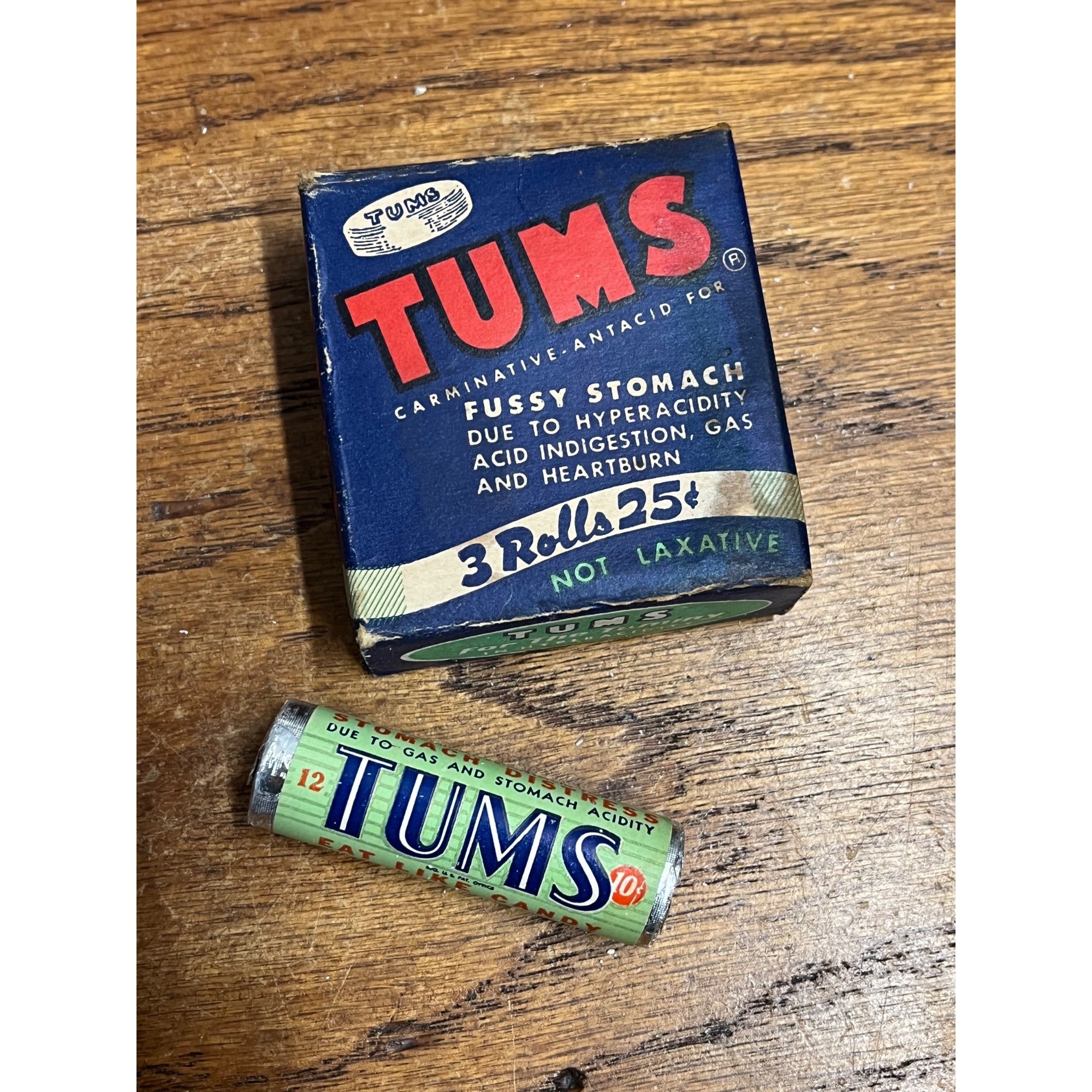 Vintage TUMS box, with 1 Roll Pharmacy Drug tore Collectible NOS