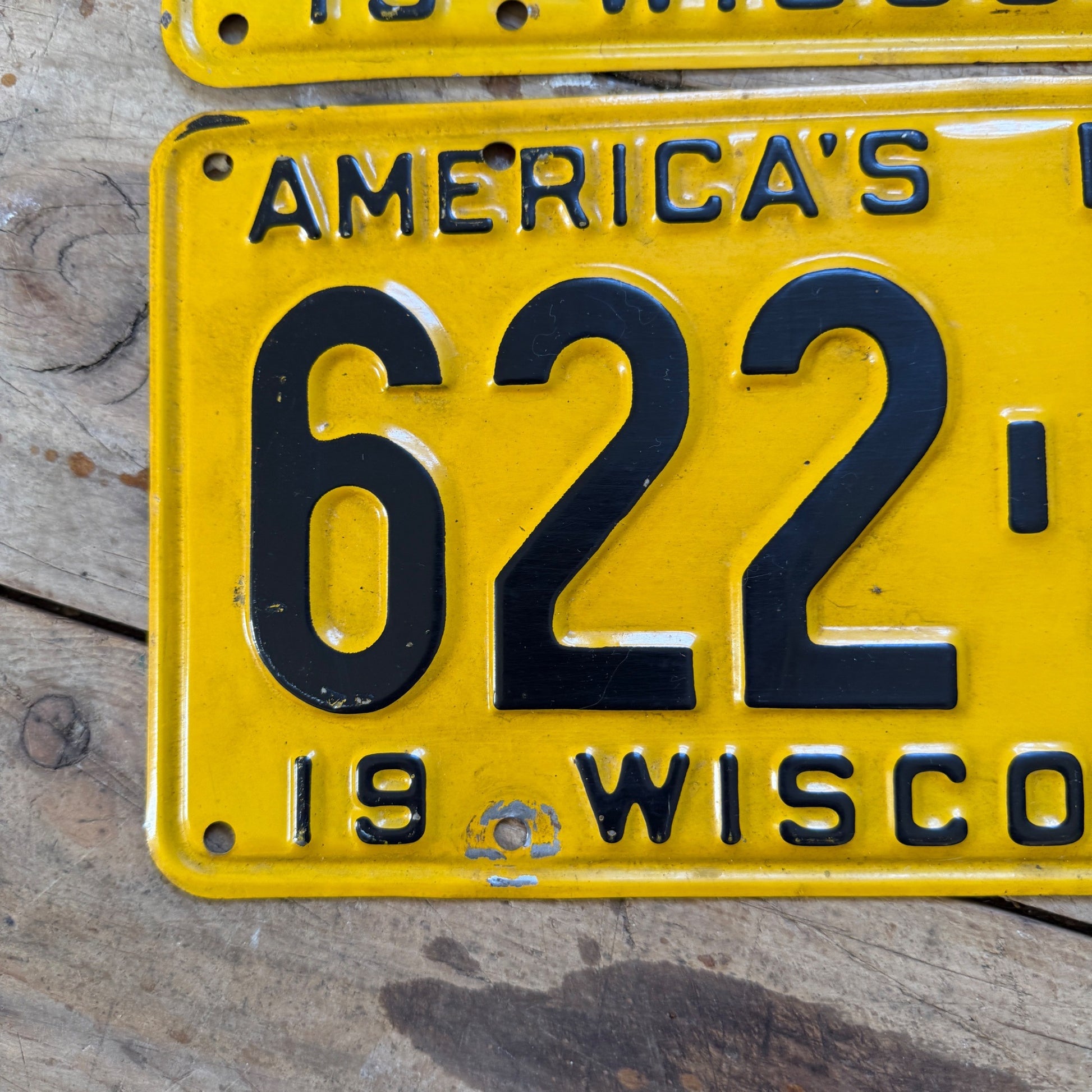 1941 Wisconsin License Plate Pair Americas Dairyland 41 Tag
