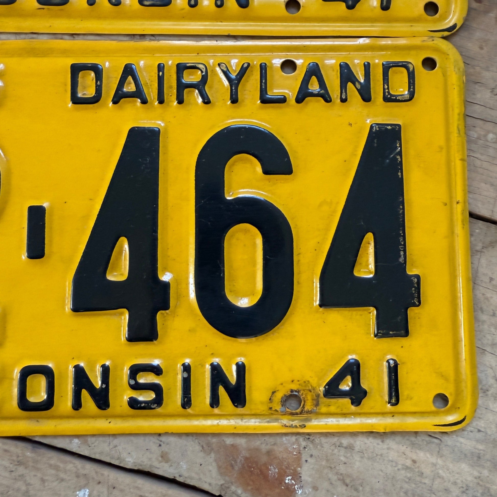 1941 Wisconsin License Plate Pair Americas Dairyland 41 Tag