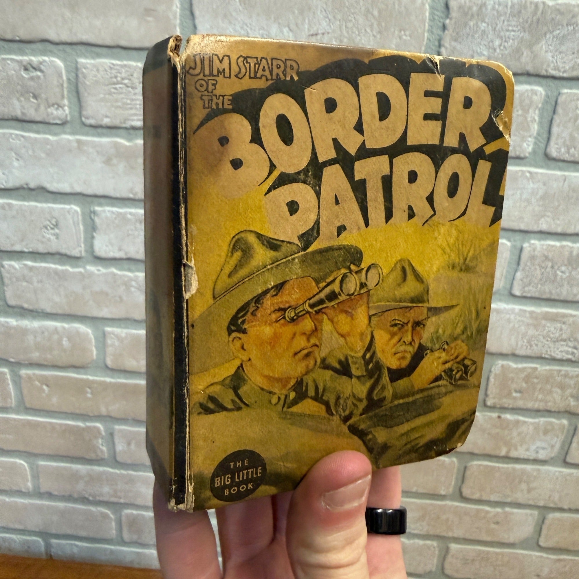 Big Little Book #1428 Jim Starr of the Border Patrol  -  VG Condition