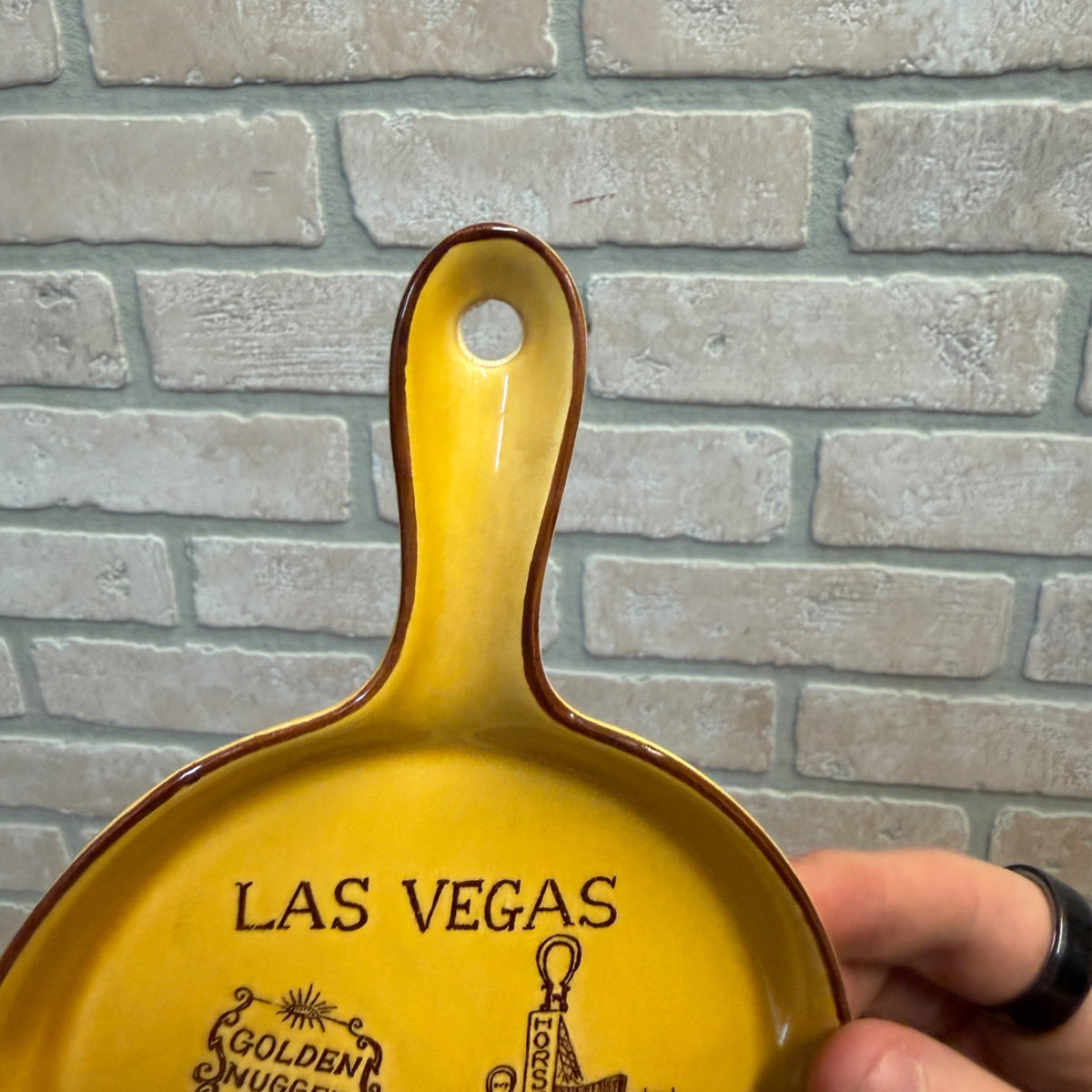 Vintage Las Vegas Neveda Casino Souvenir Ceramic Spoon Rest Skillet Fry Pan Ashtray