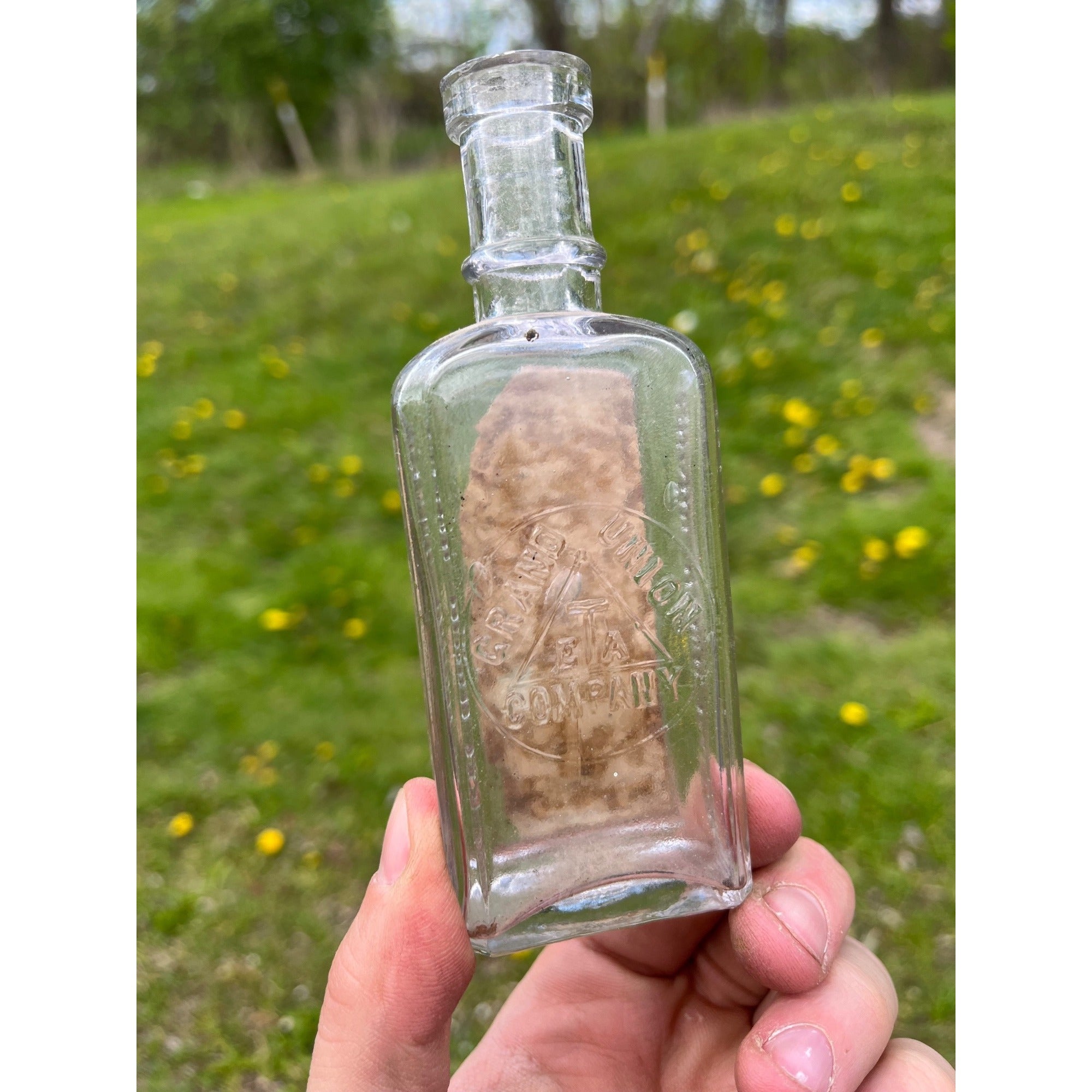 Antique 1900s Grand Union Tea Co New York Vanilla Bottle W/ label