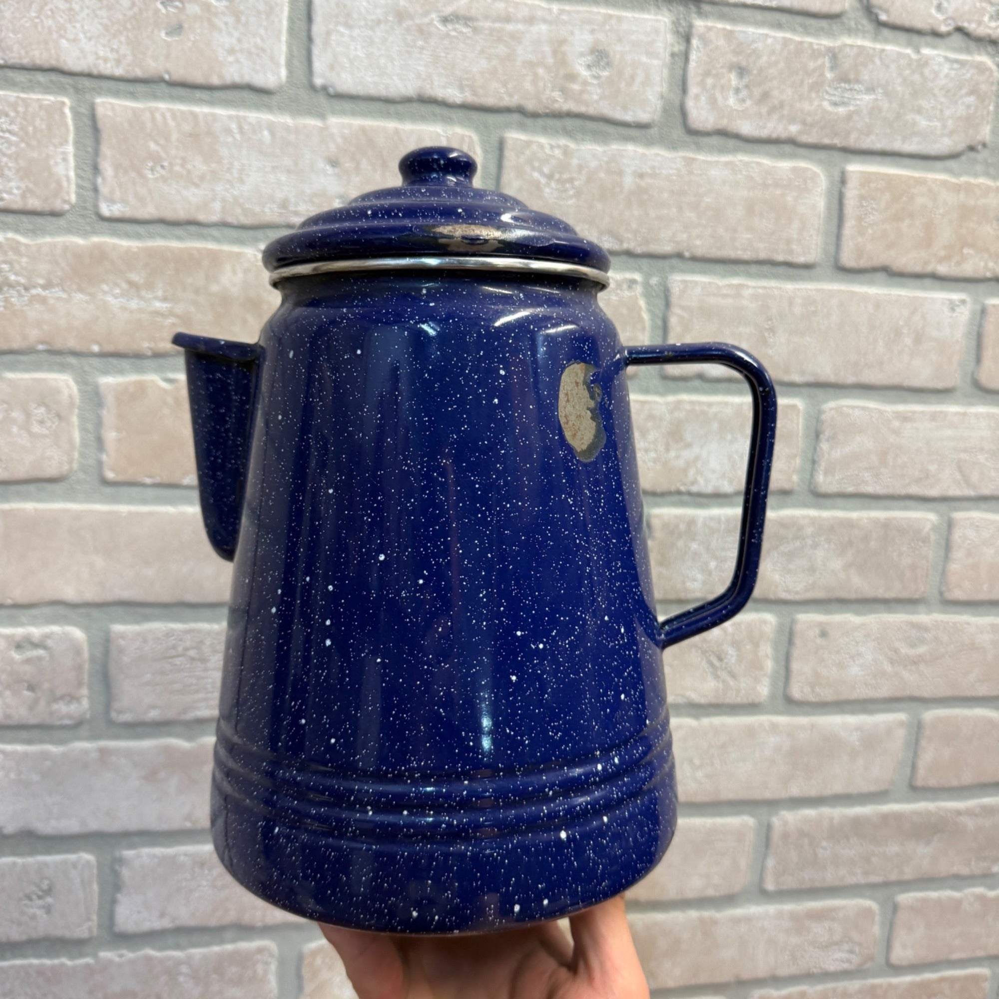 Vintage Graniteware / Enamelware Blue and White Speckle Coffee or Tea Pot / Kettle / Primitive Kitchen Decor / Farmhouse