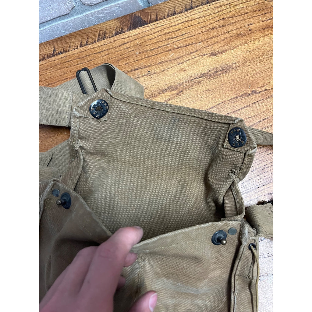 Original WWI U.S. Army M1917 SBR Gas Mask Respirator Bag with Contents WW1
