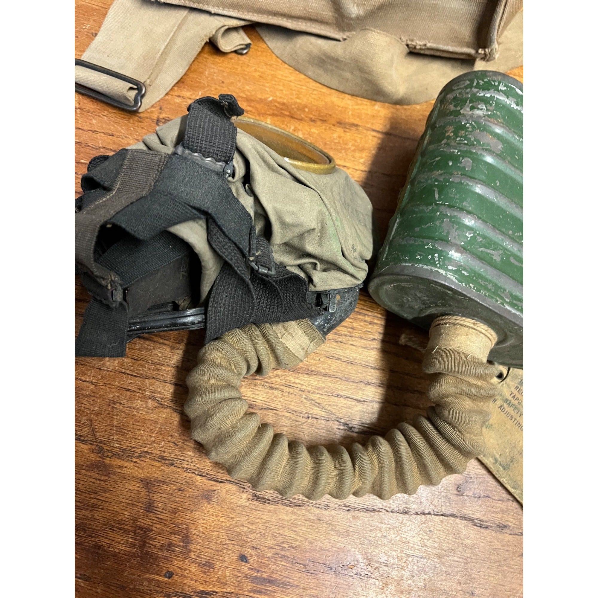 Original WWI U.S. Army M1917 SBR Gas Mask Respirator Bag with Contents WW1