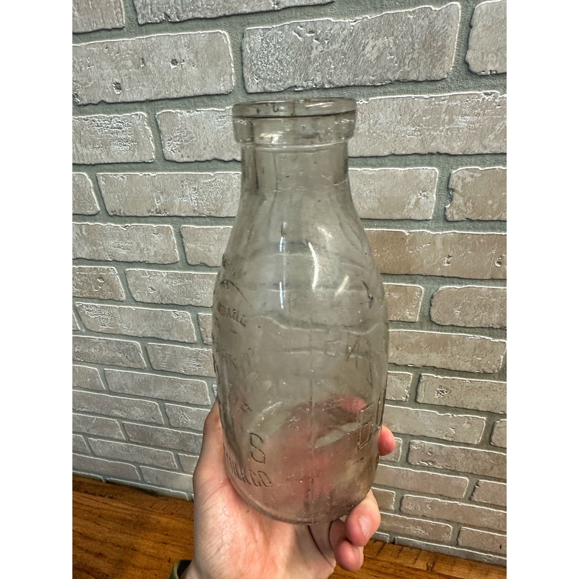 Vintage Borden's Eagle Brand Condensed Milk Co. One Quart Glass Milk Bottle