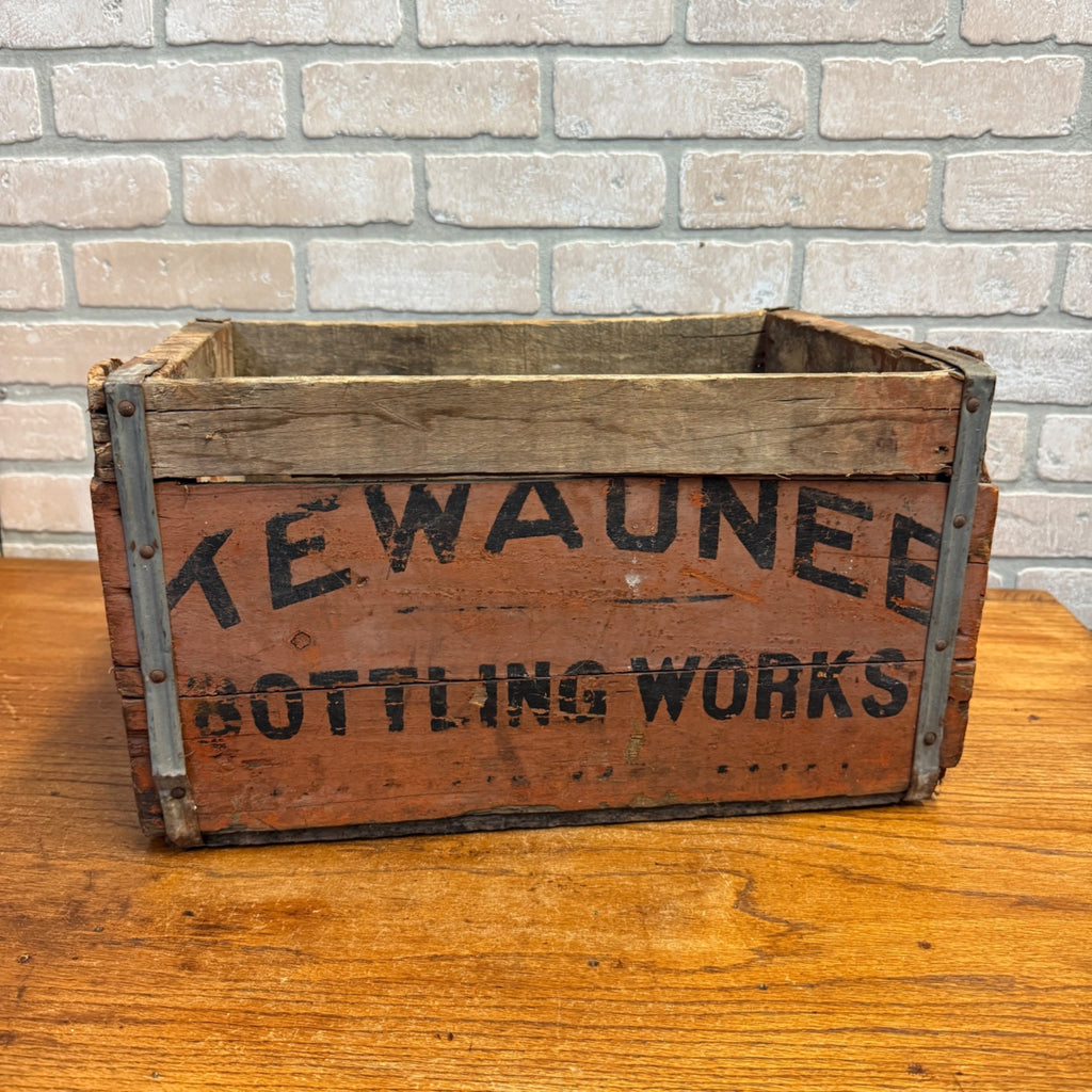1930s Kewaunee Bottling Works Wisconsin orange Crush Wooden Case Crate Soda
