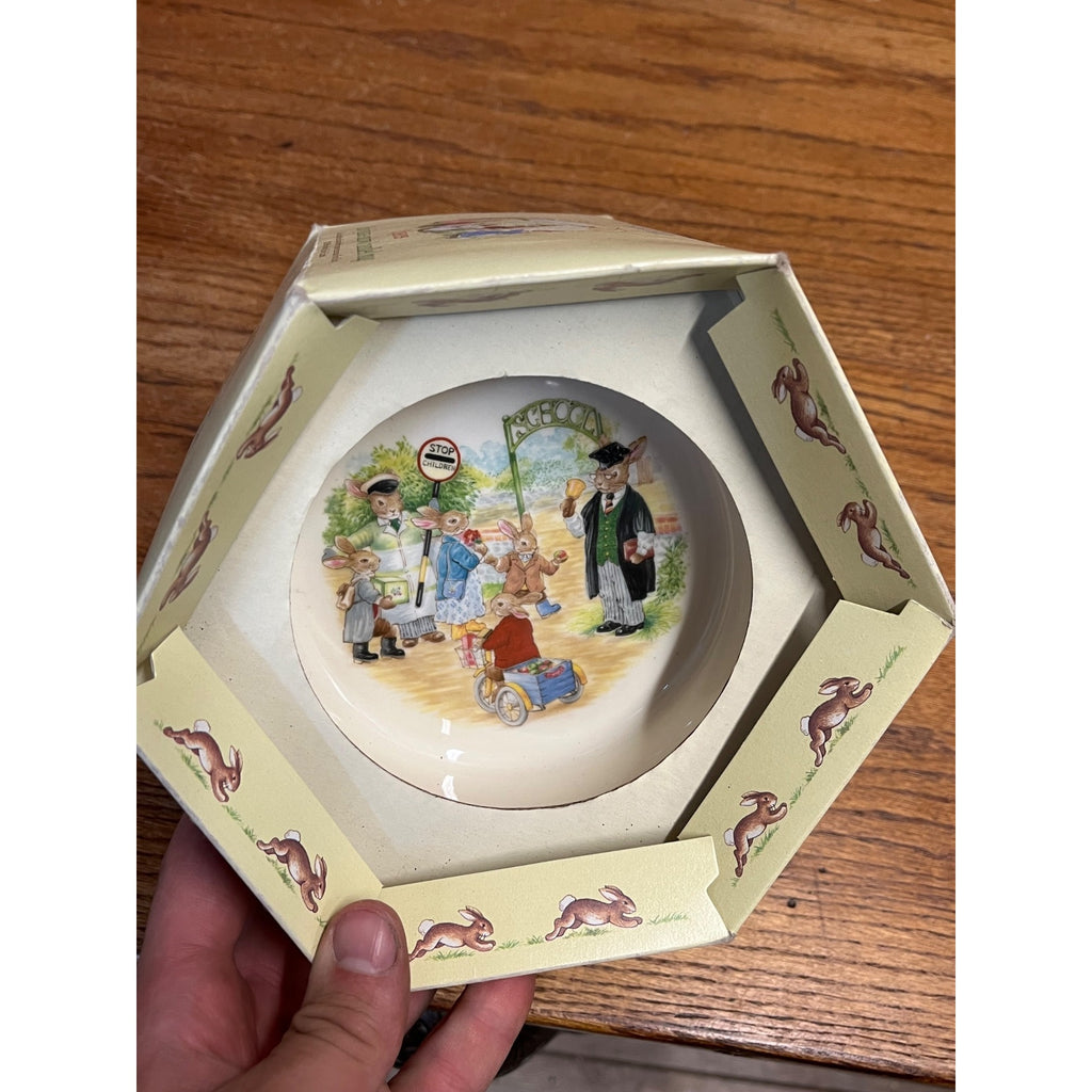 NIB Royal Doulton Bunnykins 2Pc Baby Plate & Two Handled Mug NEW -England 1988
