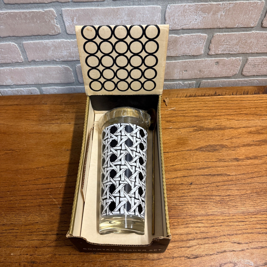 RARE Vintage 1960s MCM Georges Briard Black & White Woven Wicker Cocktail Shaker