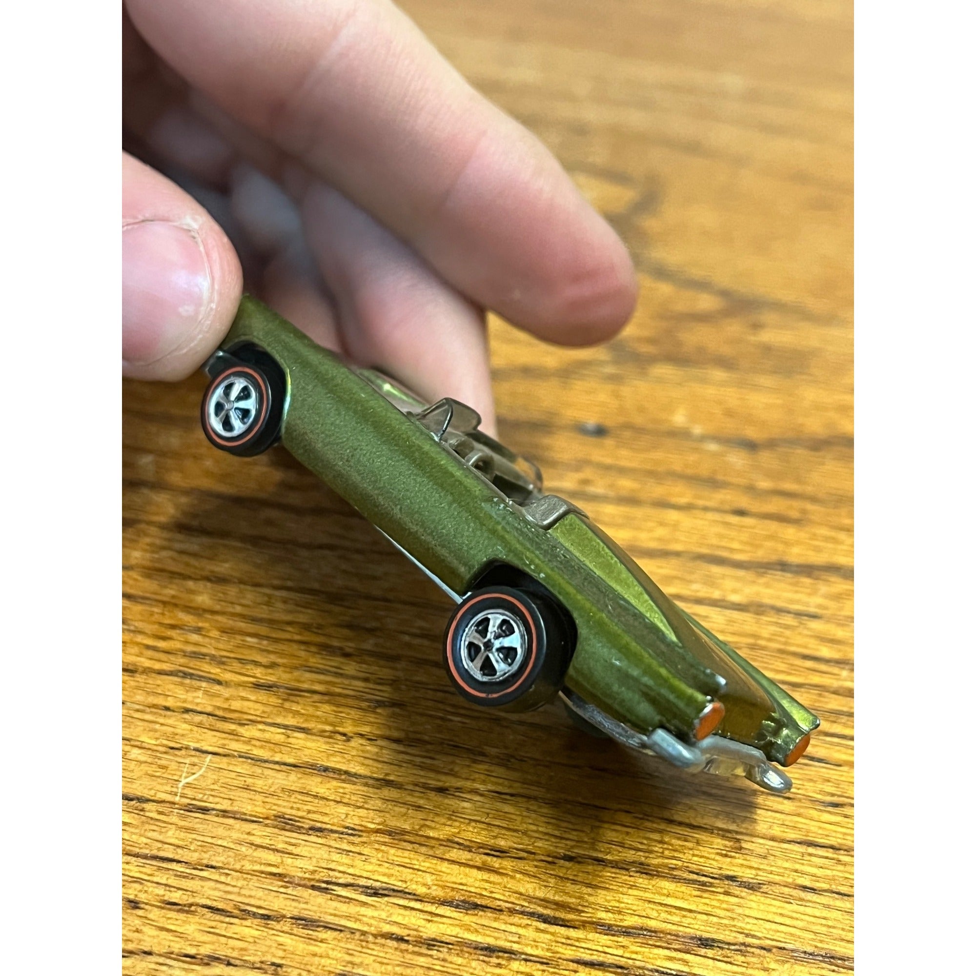 Vintage Hot Wheels Redline 1969 Olive Classic ’57 T-Bird - Dark Int, High Grade!