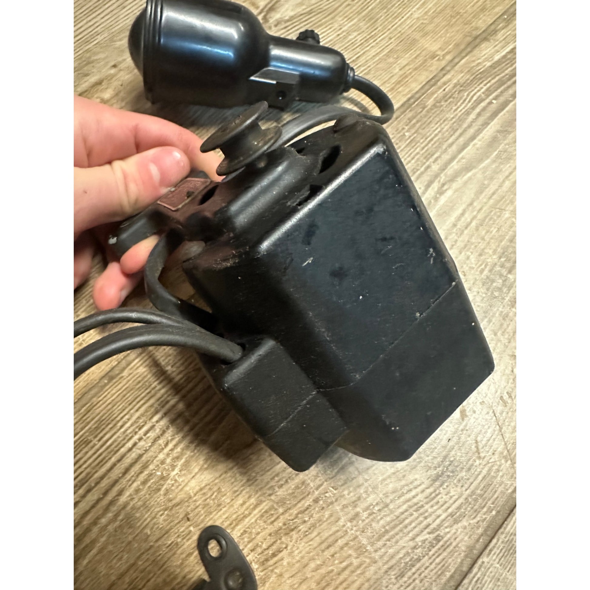 Vintage Singer 99 Sewing Machine Motor & Bug Eye Light for Parts / Repair