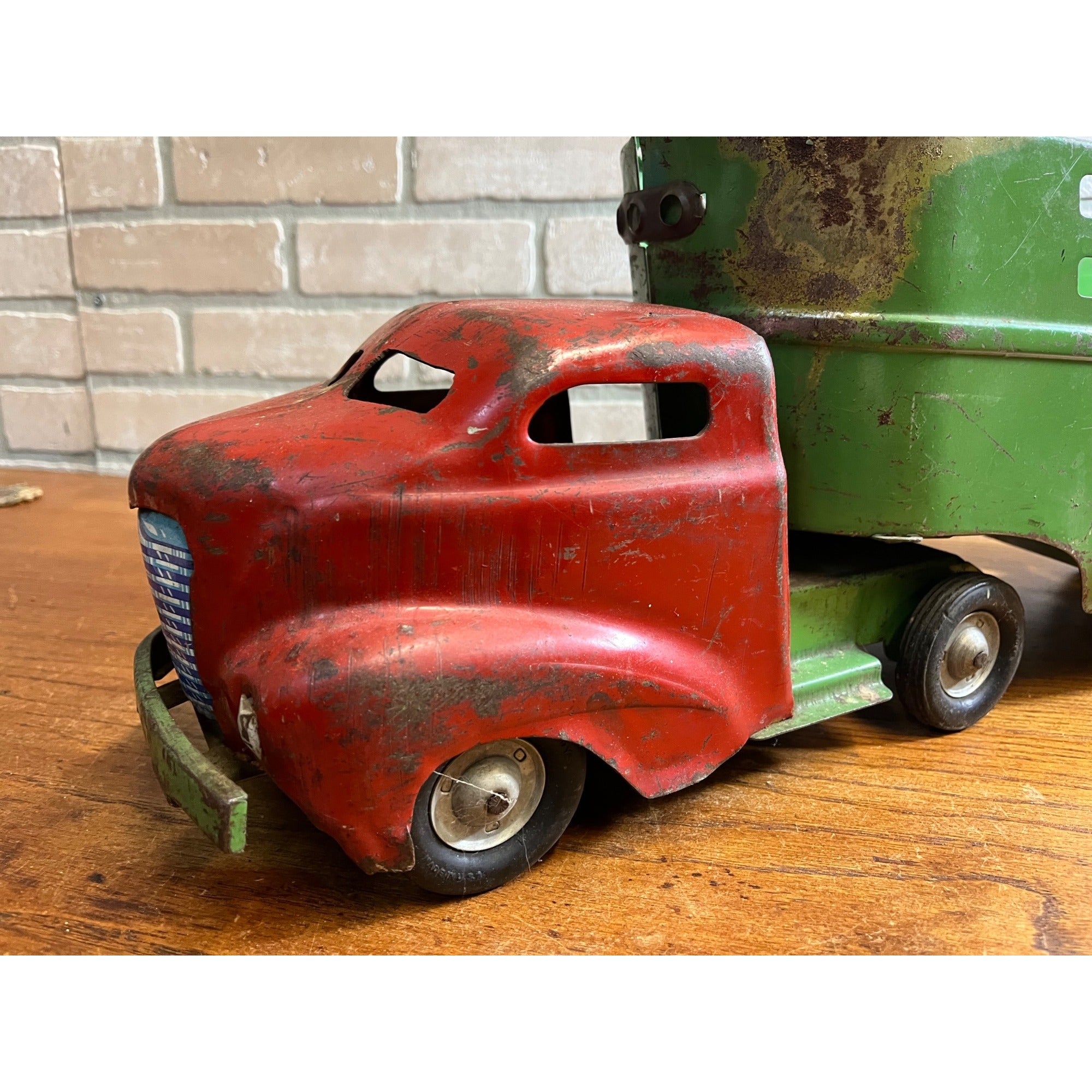 Vintage Wyandotte Truck Lines Green & Red Steel Toy Trailer Truck