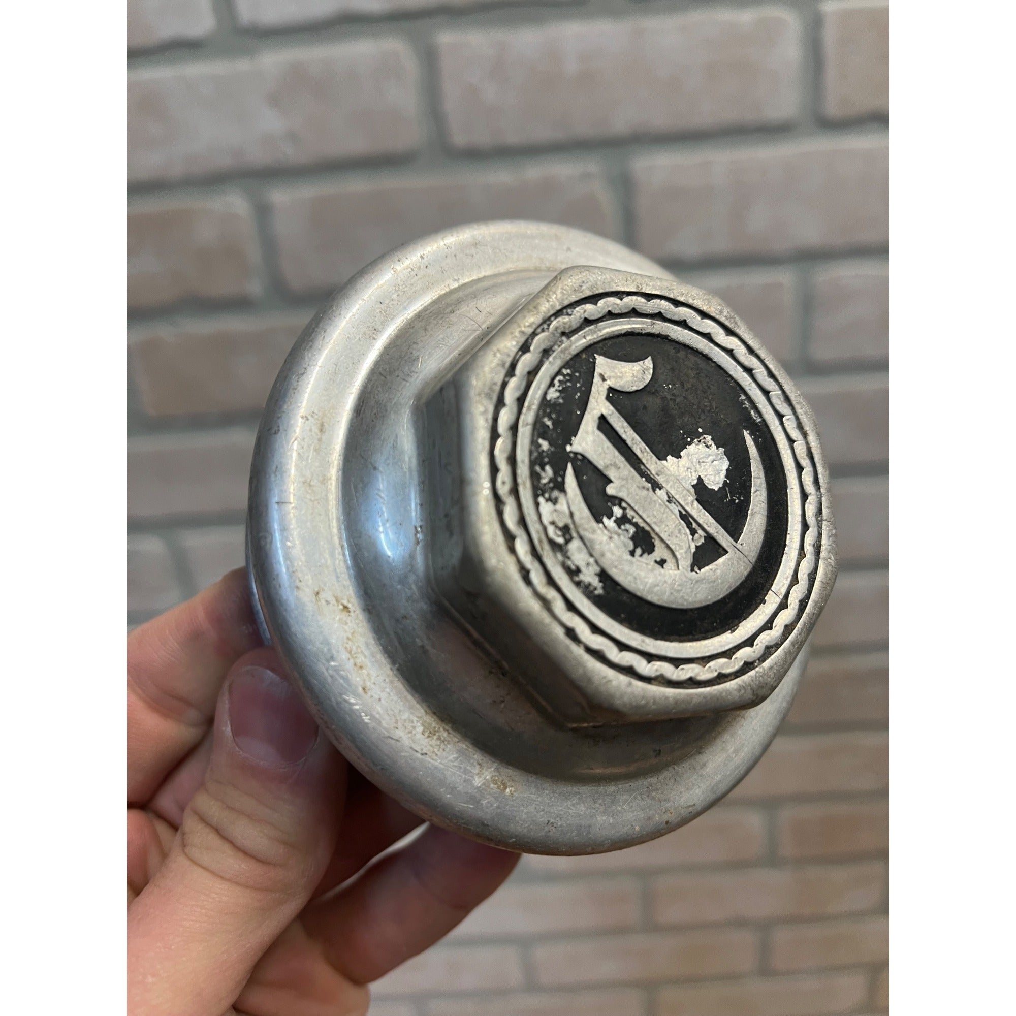 Original 1920s Chrysler Car Automobile Thread-On Cap Grease Dust Cover