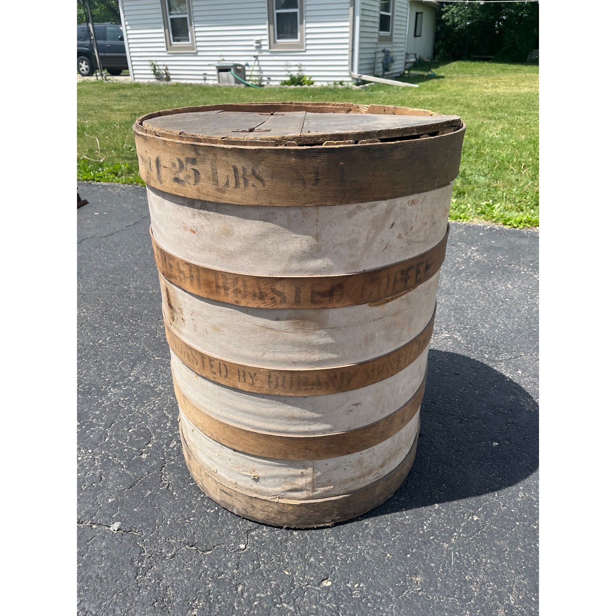 Vintage Grocery Store Retail White Star Coffee Fresh Roasted Barrel Display