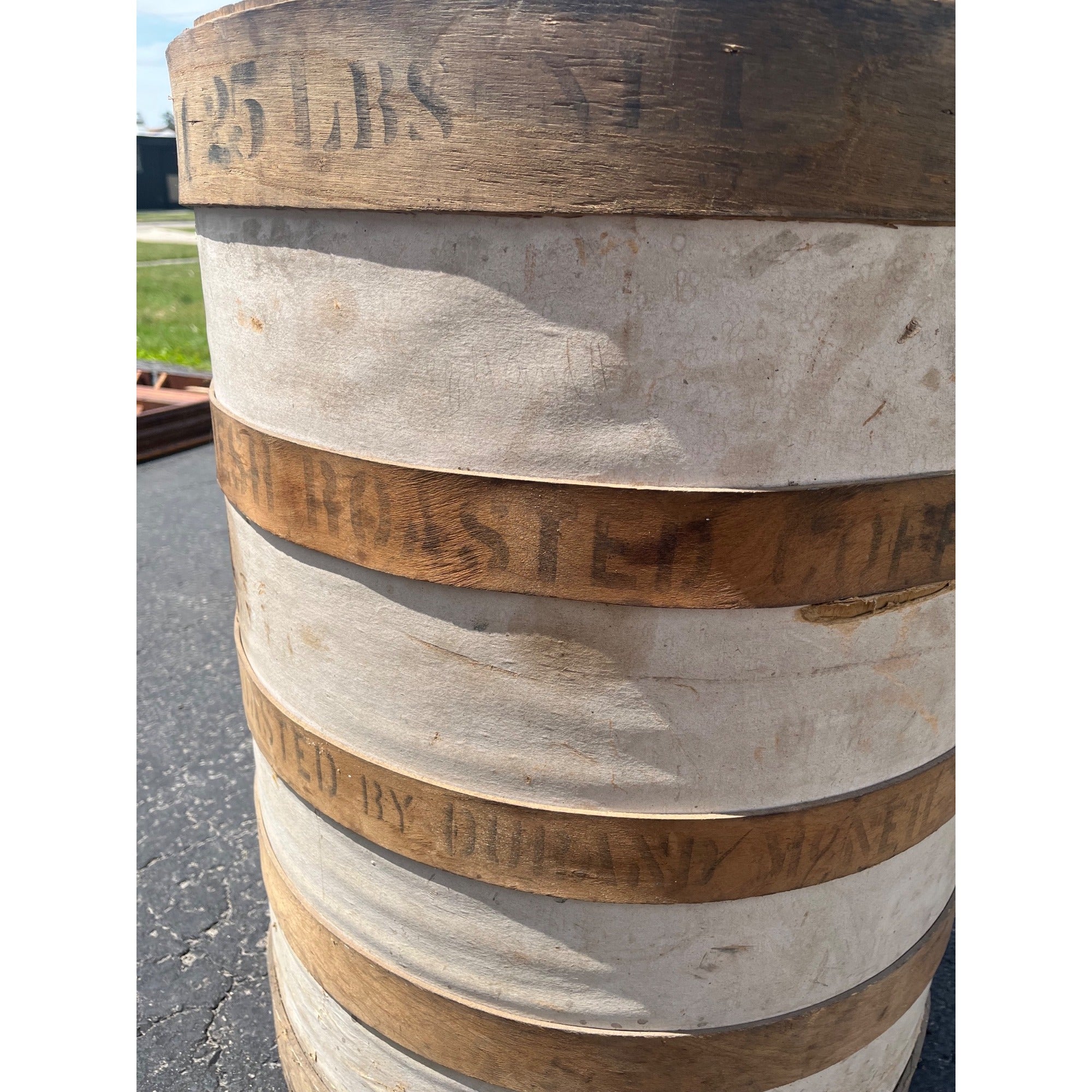 Vintage Grocery Store Retail White Star Coffee Fresh Roasted Barrel Display