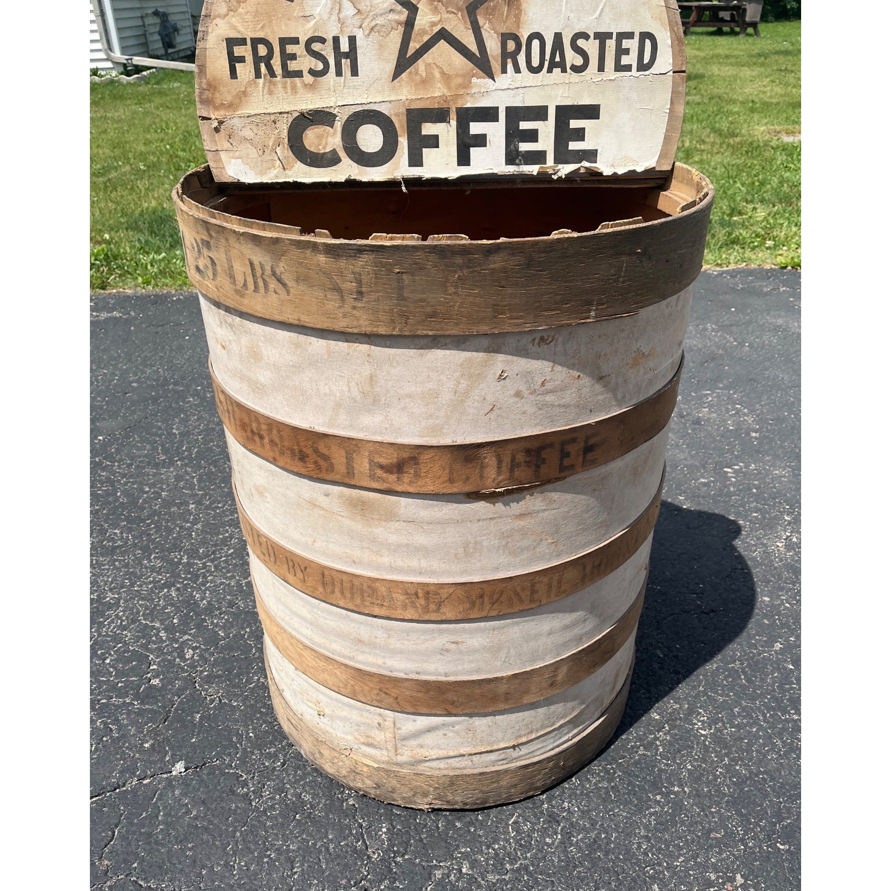 Vintage Grocery Store Retail White Star Coffee Fresh Roasted Barrel Display