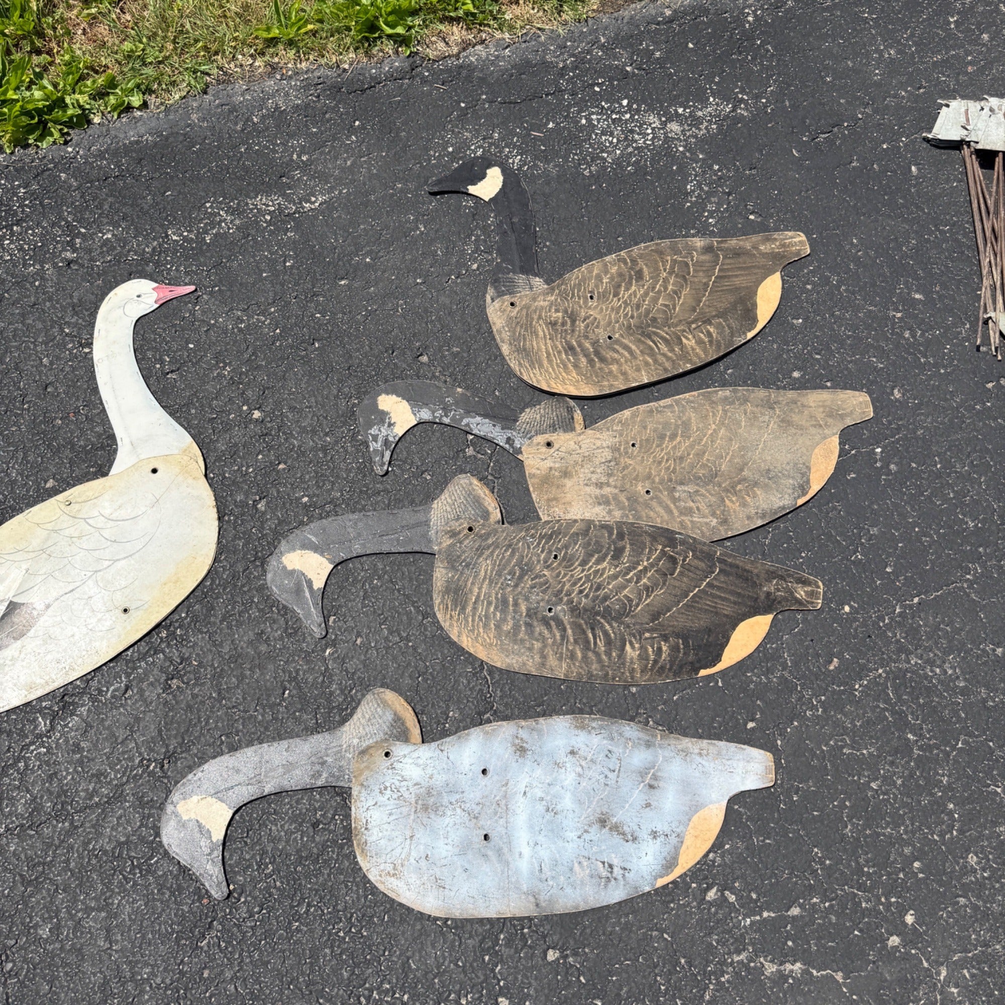 12 Vintage Johnson’s Folding Goose Decoys W/Metal Stakes Original Bag As-Is