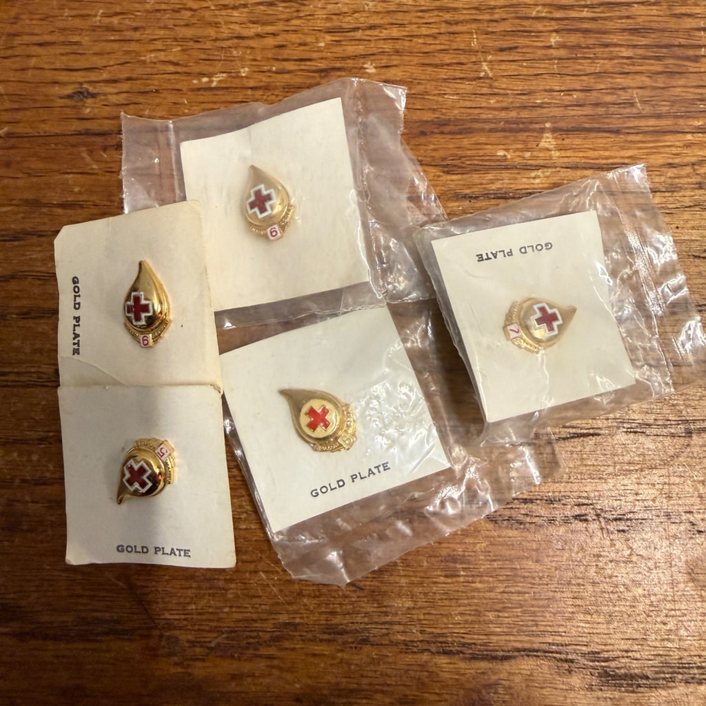 Lot of 5 Vintage Gallon Blood Donor Lapel Pin's American Red Cross Gold Plated 5, 6,7,8