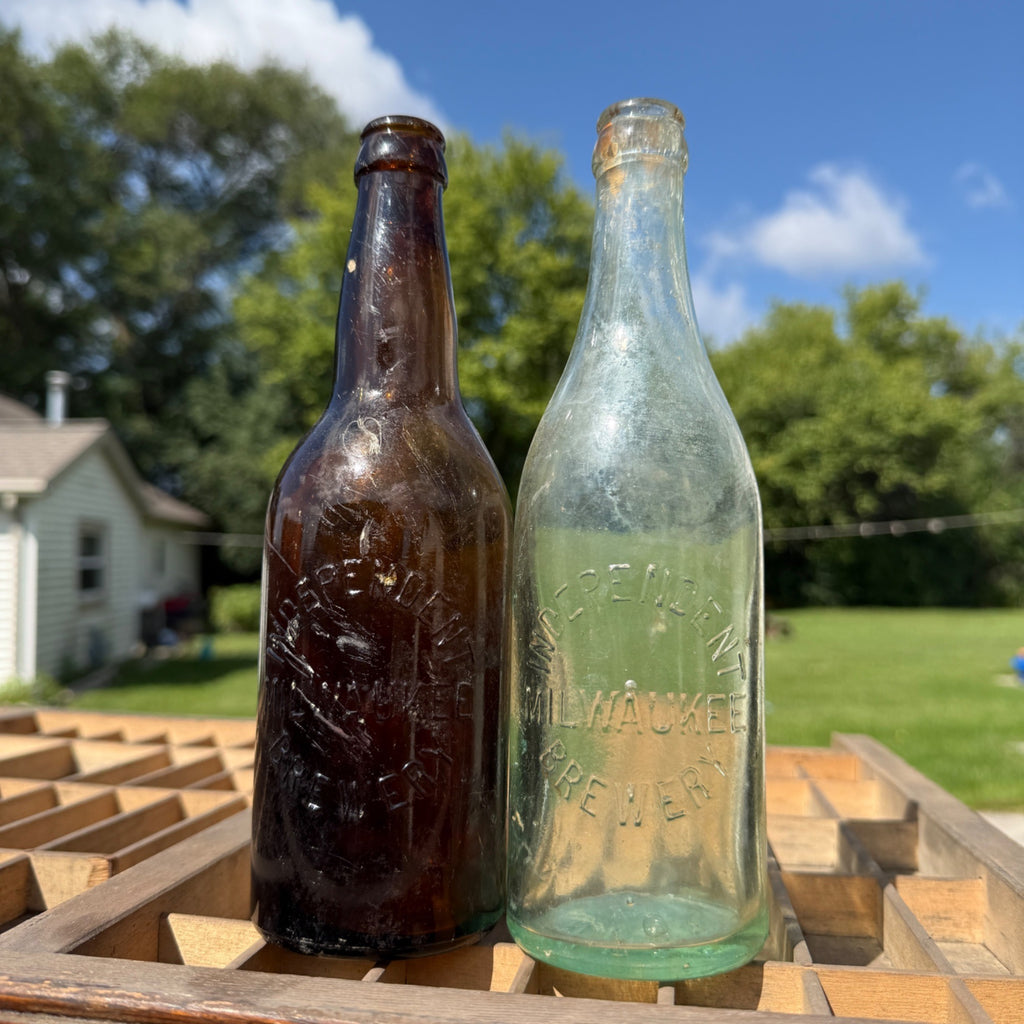 Pre-Pro Pair Independent Brewery Clear & Amber 12oz Bottles Beer Milwaukee Wis