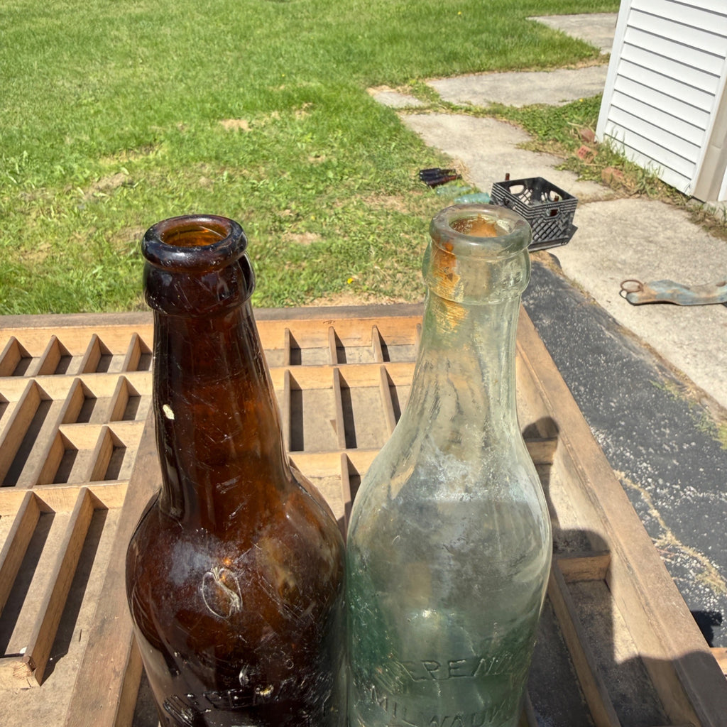 Pre-Pro Pair Independent Brewery Clear & Amber 12oz Bottles Beer Milwaukee Wis