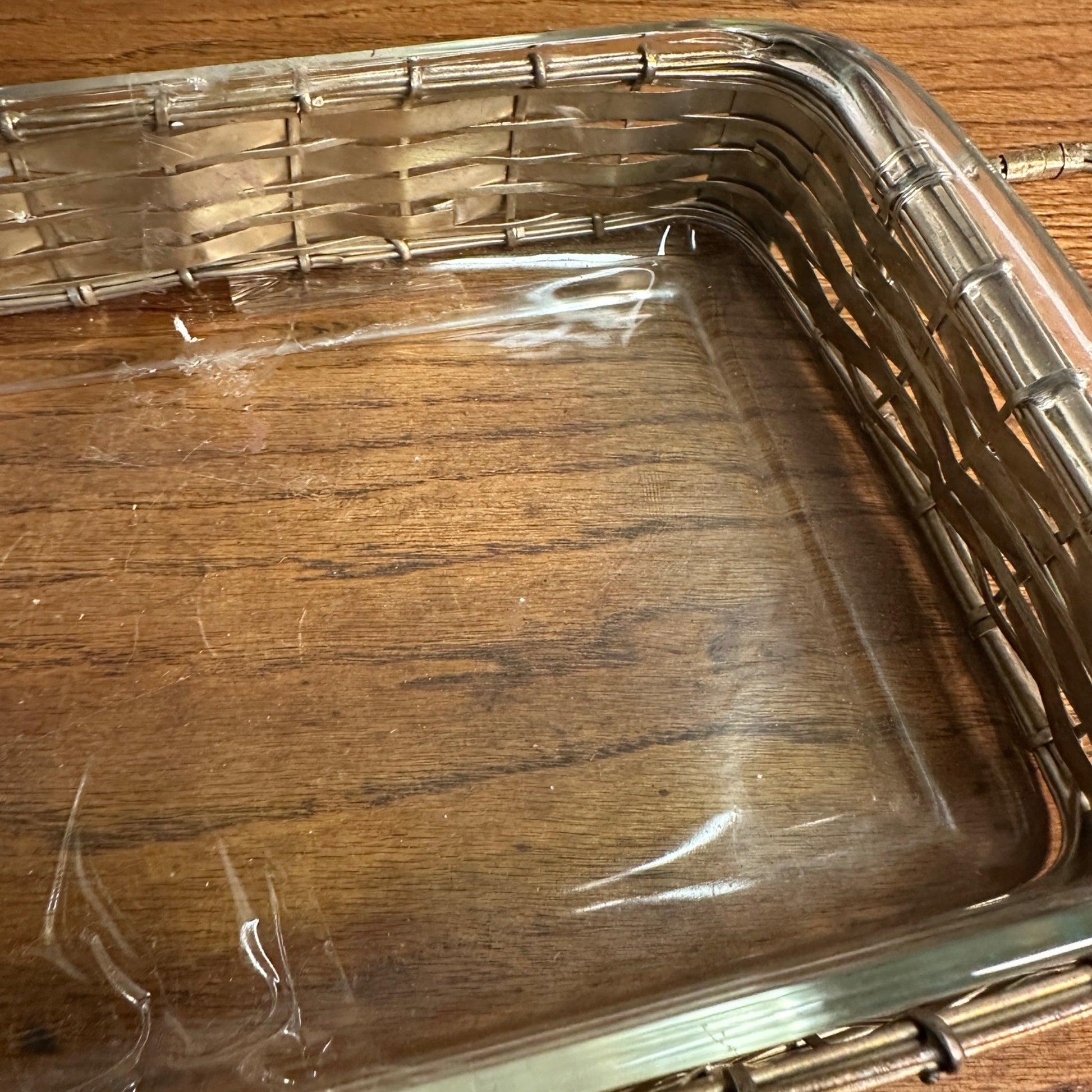 Vintage Pyrex Casserole Dish w/ Woven Silver Plated Wire Basket Carrier Holder
