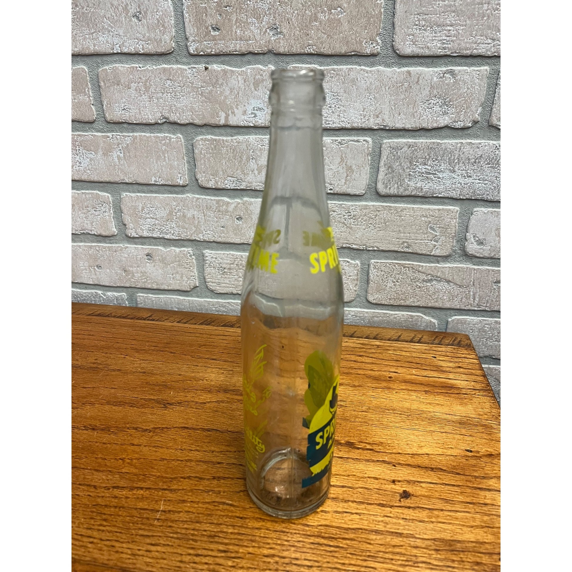 Vintage Springtime Soda Bottle 16oz Sheboygan Wisconsin Glass ACL Pint Wis WI