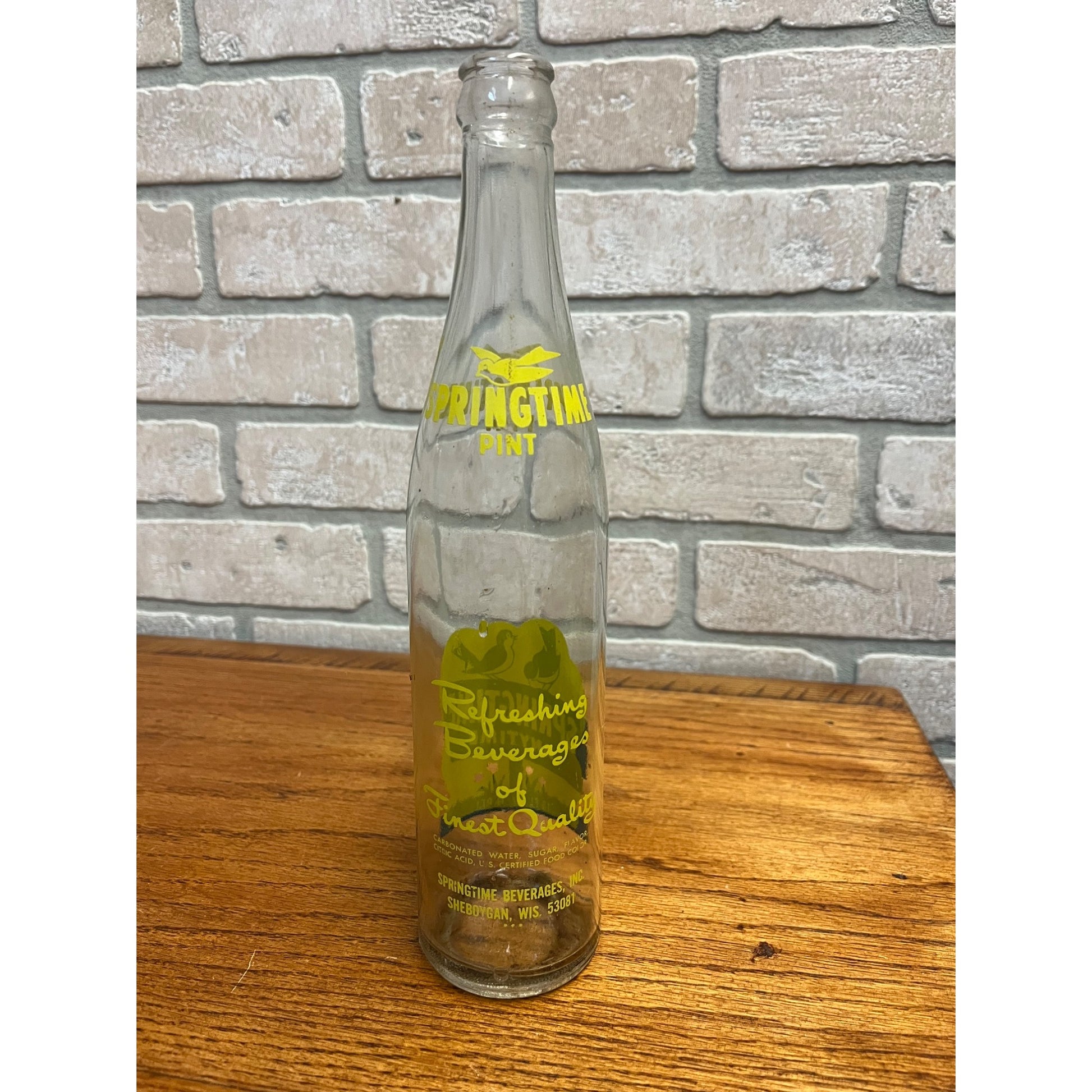 Vintage Springtime Soda Bottle 16oz Sheboygan Wisconsin Glass ACL Pint Wis WI