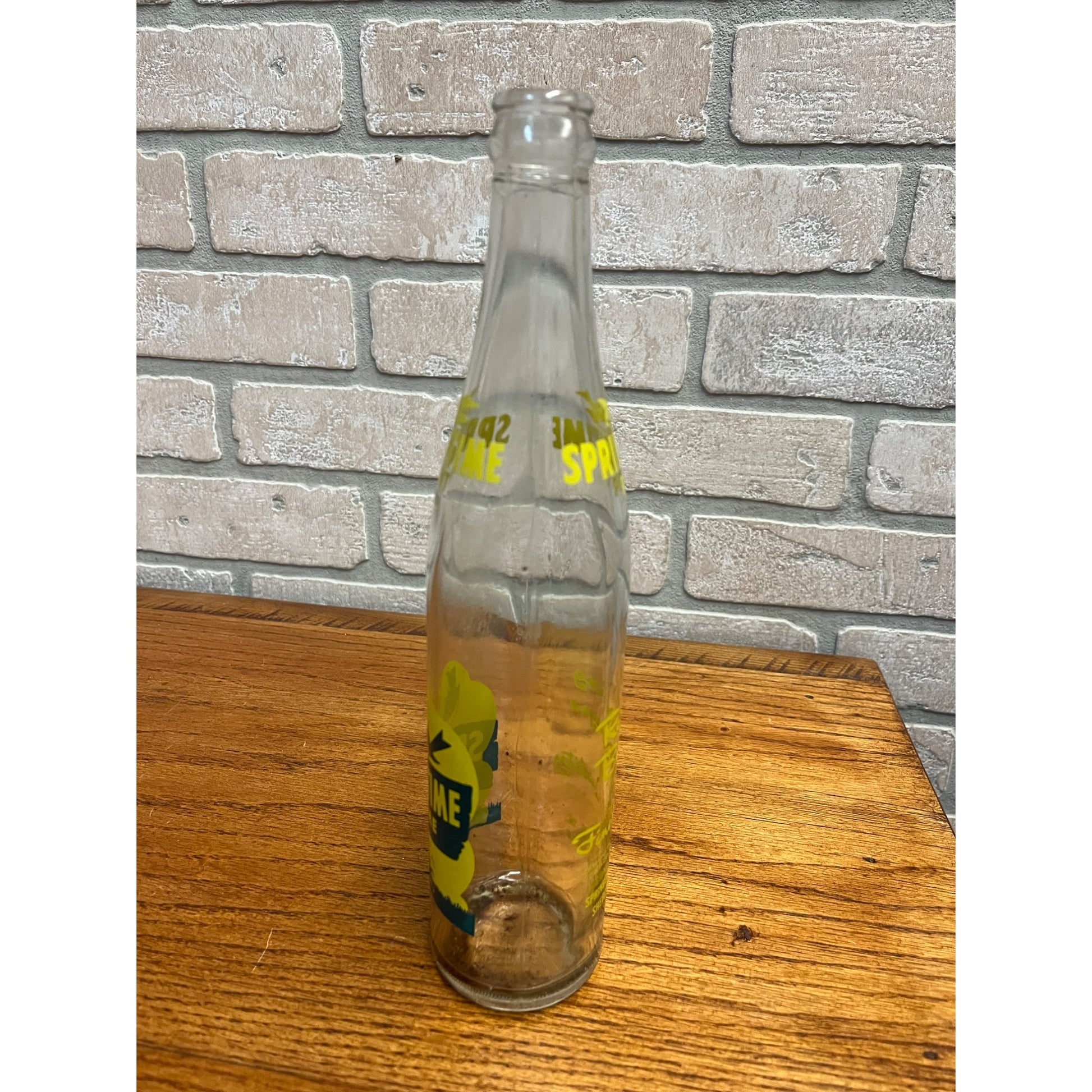 Vintage Springtime Soda Bottle 16oz Sheboygan Wisconsin Glass ACL Pint Wis WI