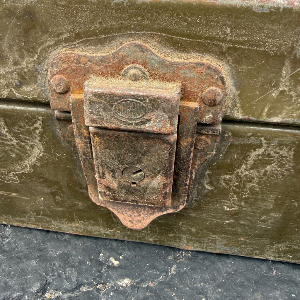 VTG Antique Fishing Tackle Lure Box Metal HOBART WATERTITE Tray MPLS MINN