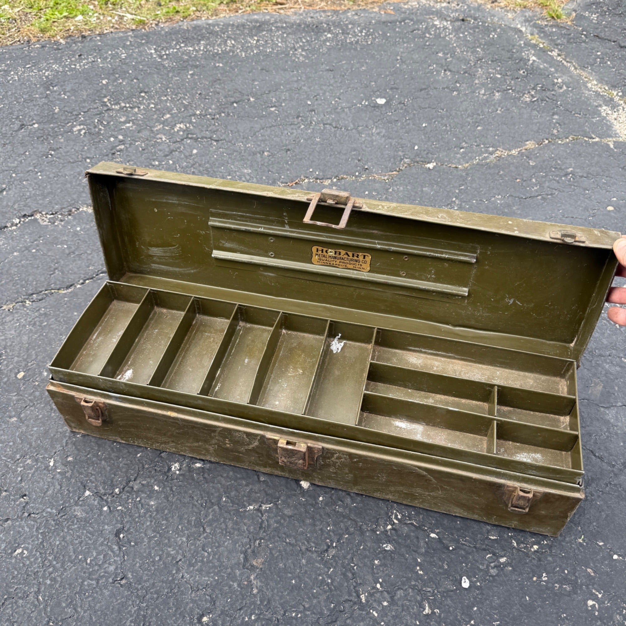 VTG Antique Fishing Tackle Lure Box Metal HOBART WATERTITE Tray MPLS MINN